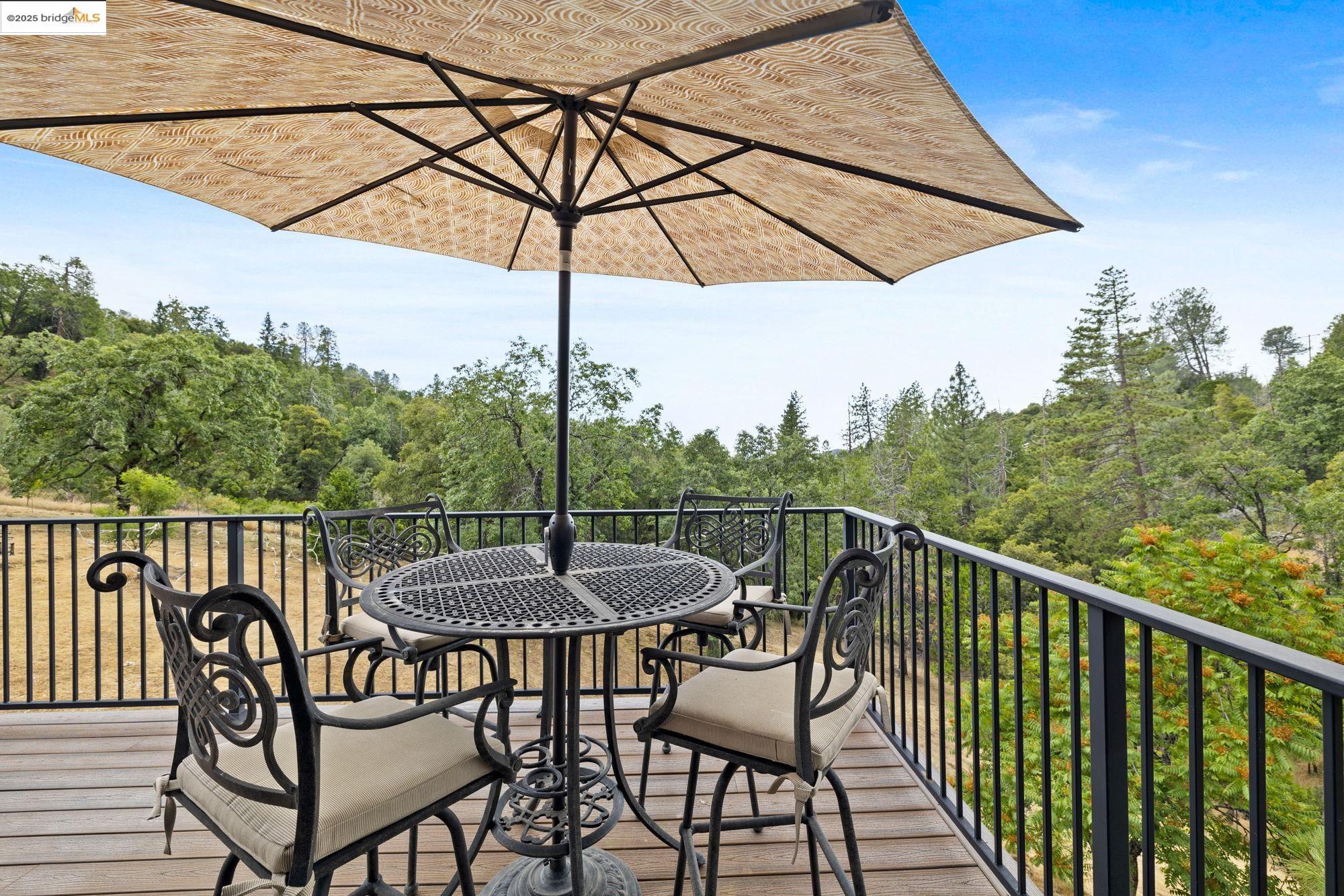 Detail Gallery Image 27 of 58 For 21762 Hunts Rd, Sonora,  CA 95370 - 3 Beds | 3 Baths