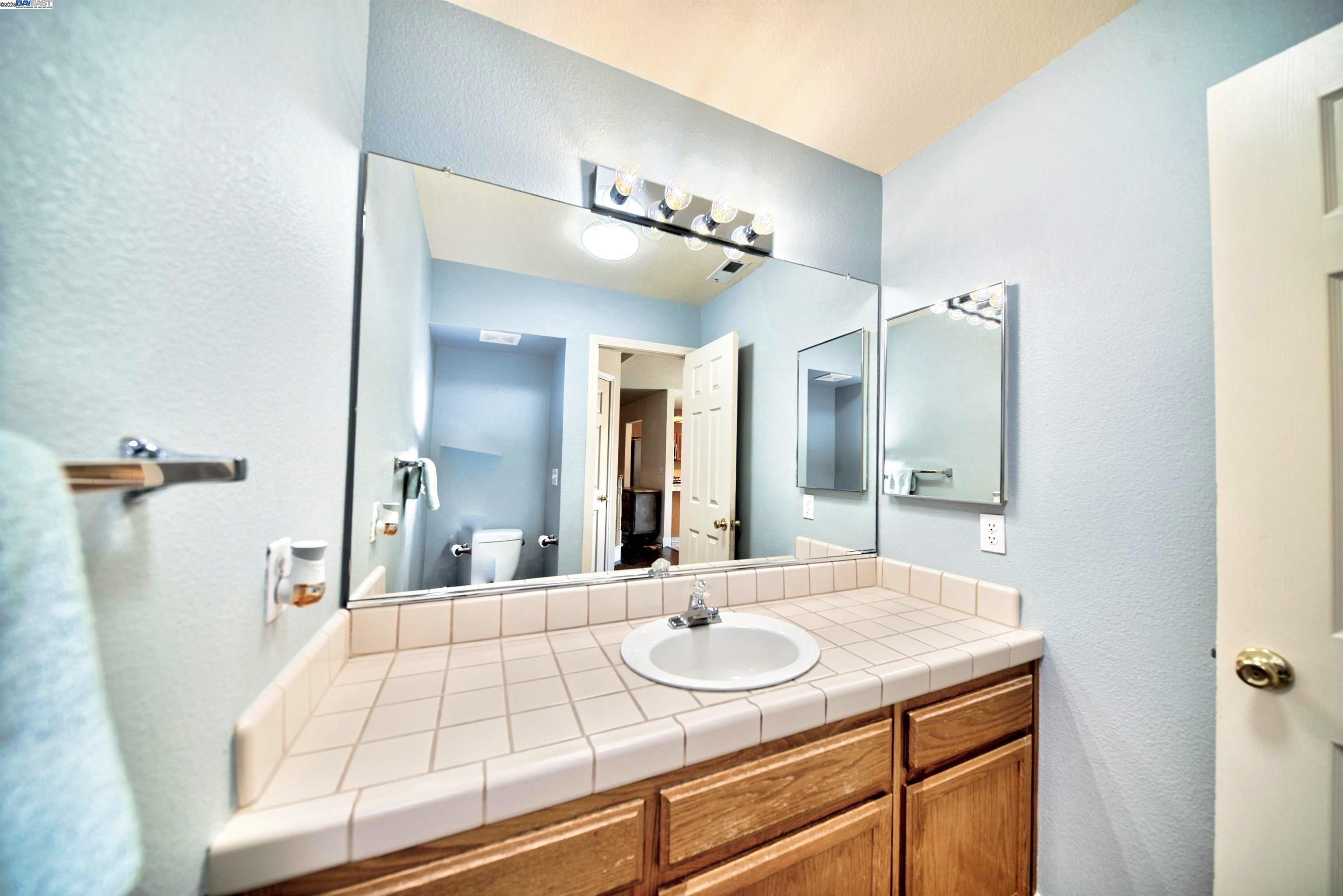 Detail Gallery Image 15 of 32 For 4516 Old Mill Ct, Salida,  CA 95368 - 4 Beds | 2/1 Baths