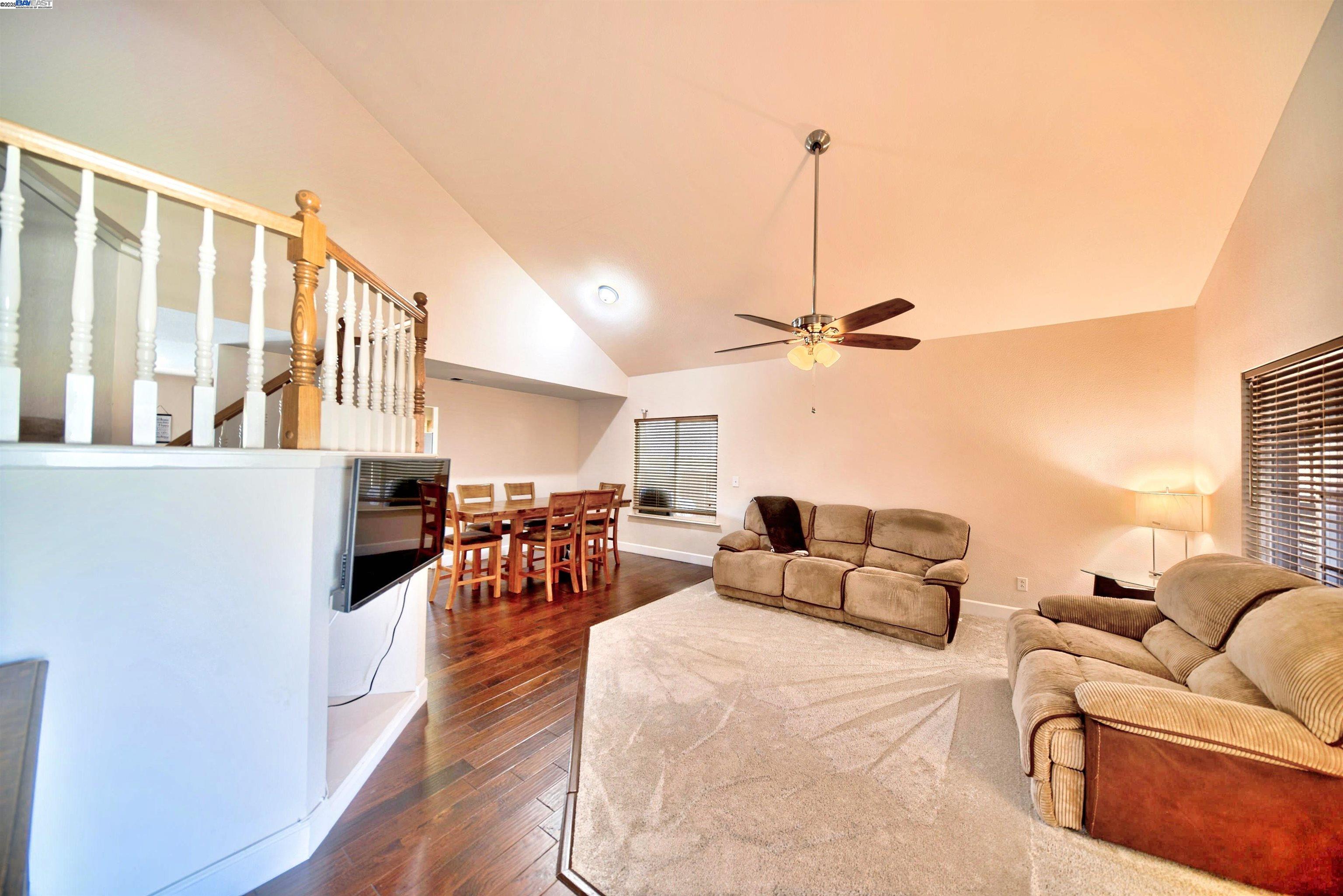 Detail Gallery Image 6 of 32 For 4516 Old Mill Ct, Salida,  CA 95368 - 4 Beds | 2/1 Baths