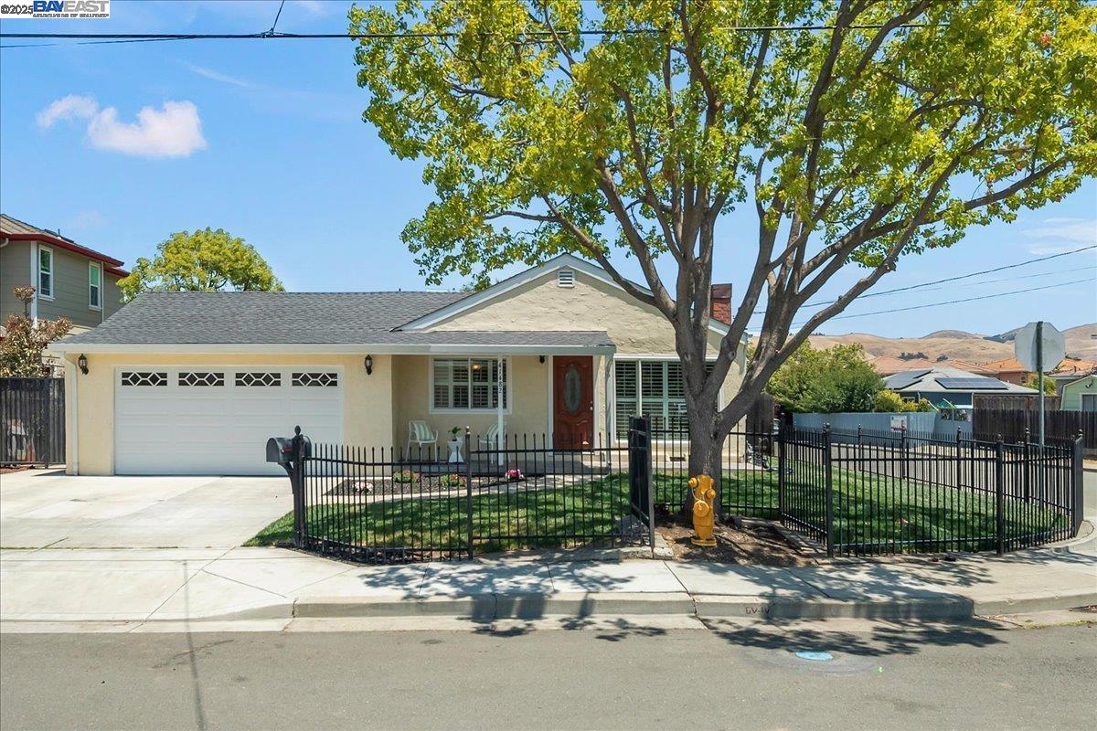 Front Image Thumbnail for BE41102759