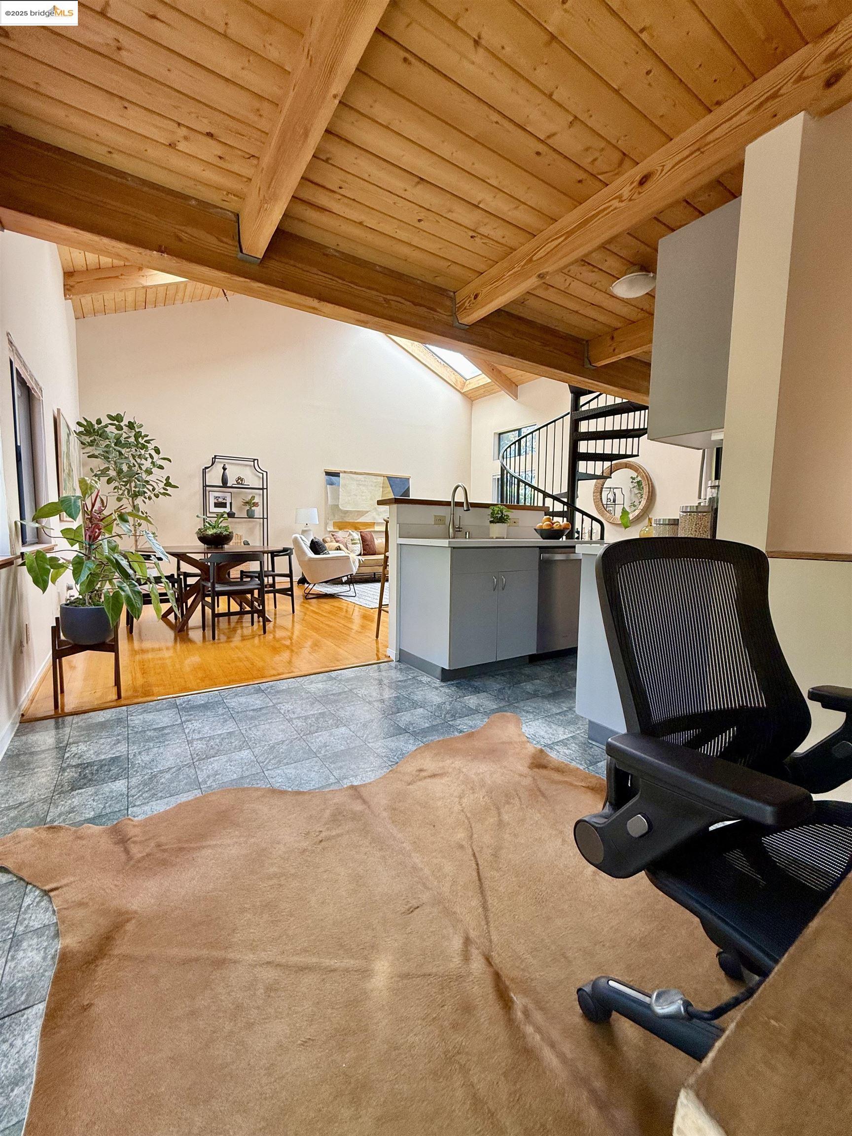 Detail Gallery Image 20 of 26 For 2120 6th Street #11,  Berkeley,  CA 94710 - 1 Beds | 1 Baths