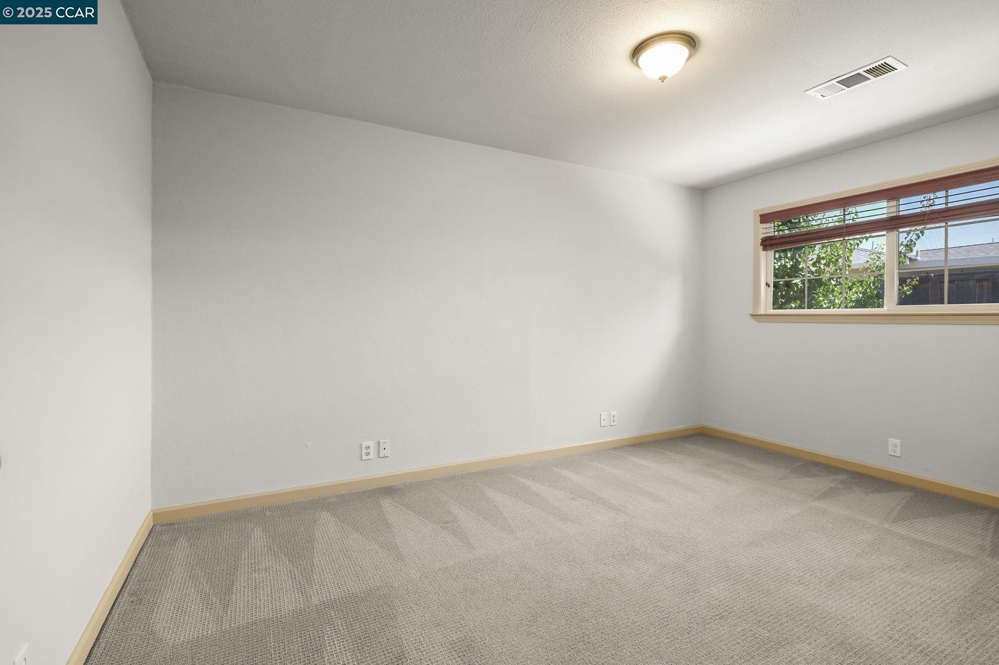 Detail Gallery Image 22 of 33 For 928 Sassel Ave, Concord,  CA 94518 - 4 Beds | 2 Baths