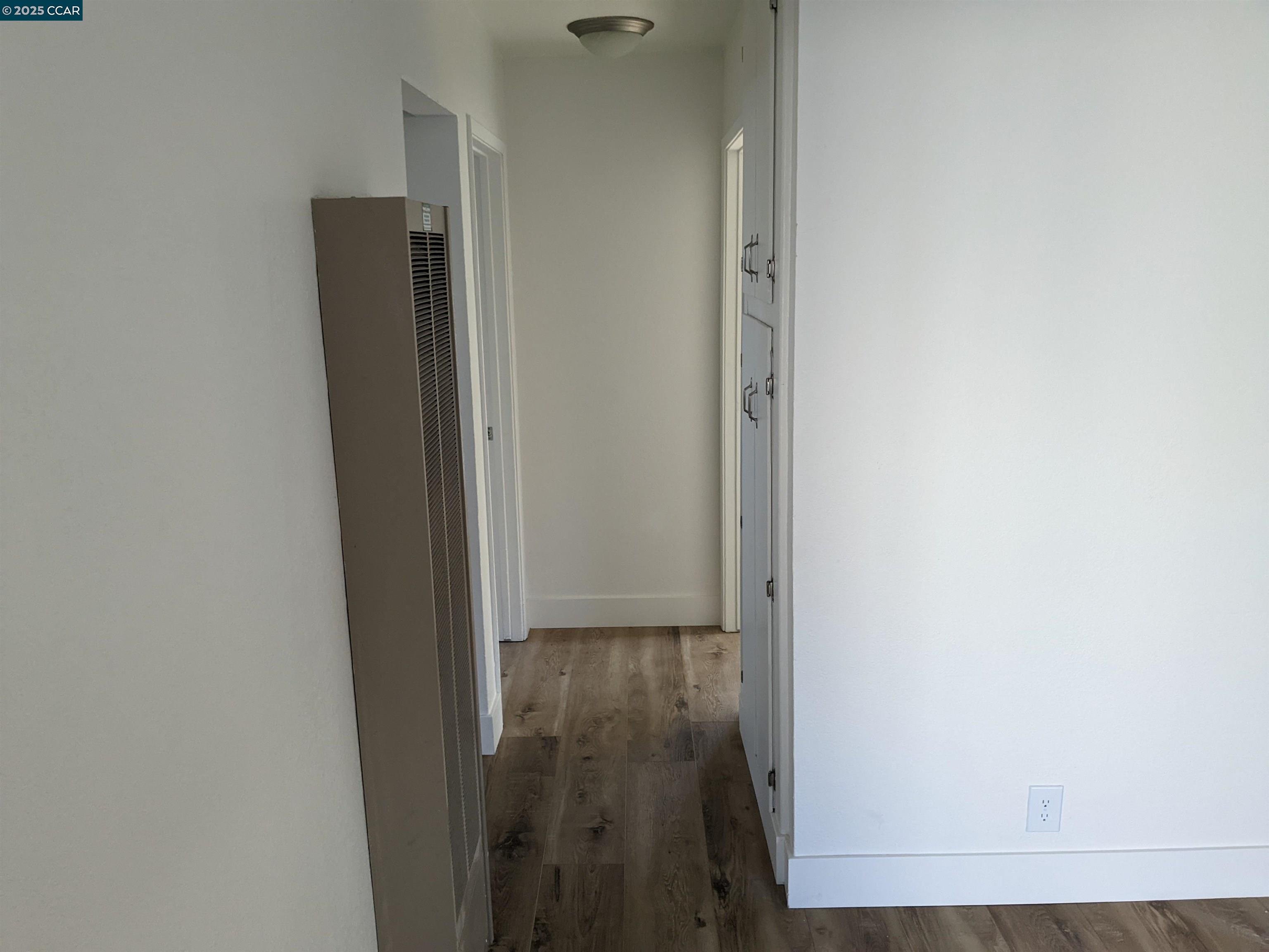 Detail Gallery Image 9 of 15 For 2008 Marin St a,  Vallejo,  CA 94590 - 2 Beds | 1 Baths