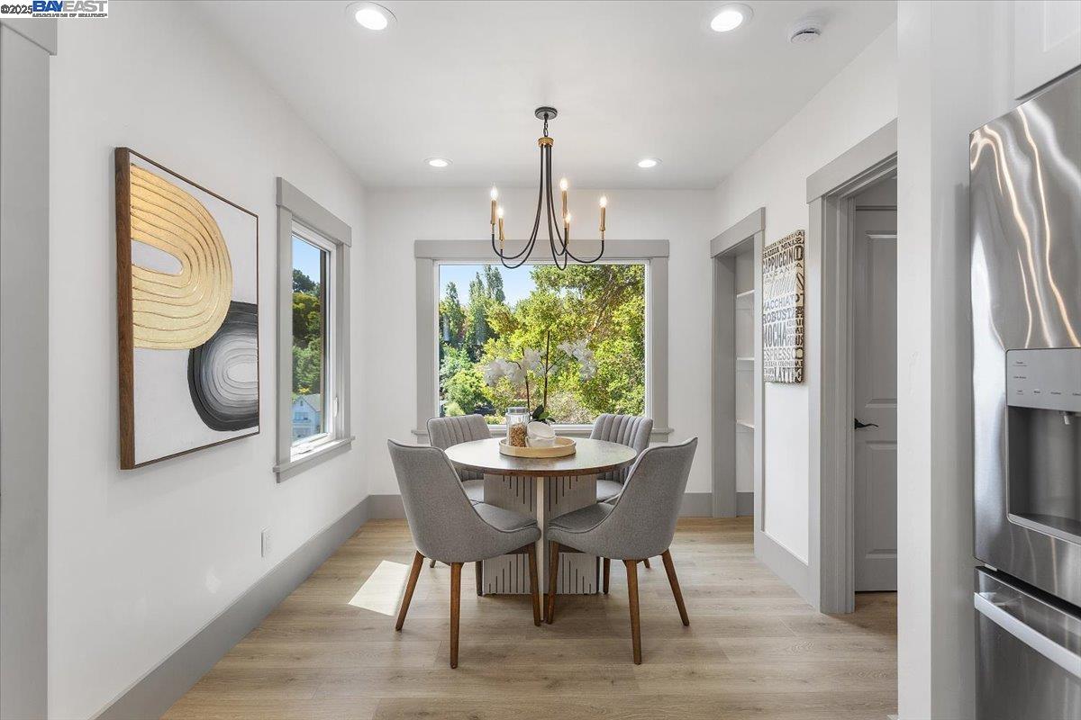 Detail Gallery Image 13 of 60 For 689 Santa Ray Ave, Oakland,  CA 94610 - 4 Beds | 3/1 Baths