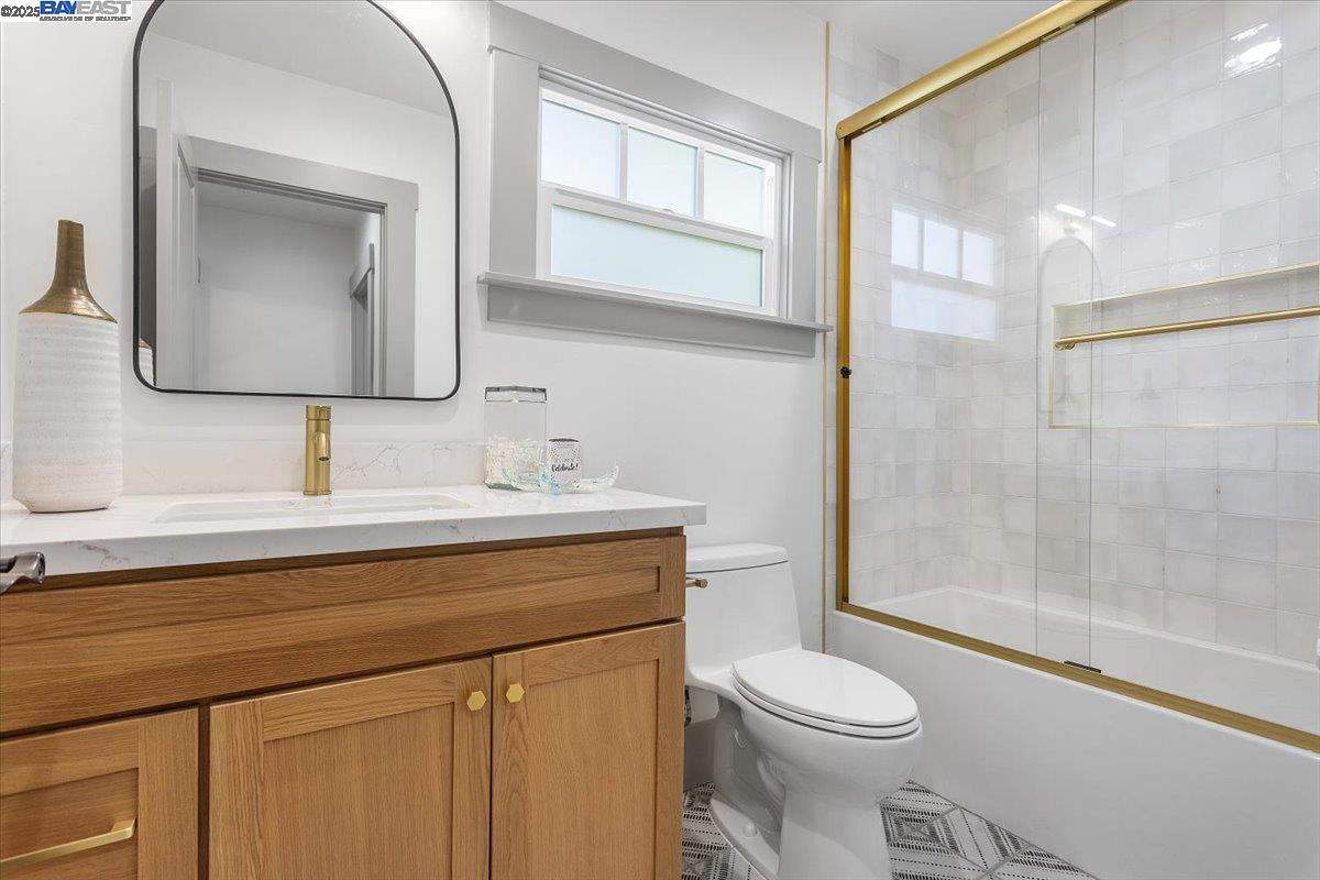 Detail Gallery Image 34 of 60 For 689 Santa Ray Ave, Oakland,  CA 94610 - 4 Beds | 3/1 Baths