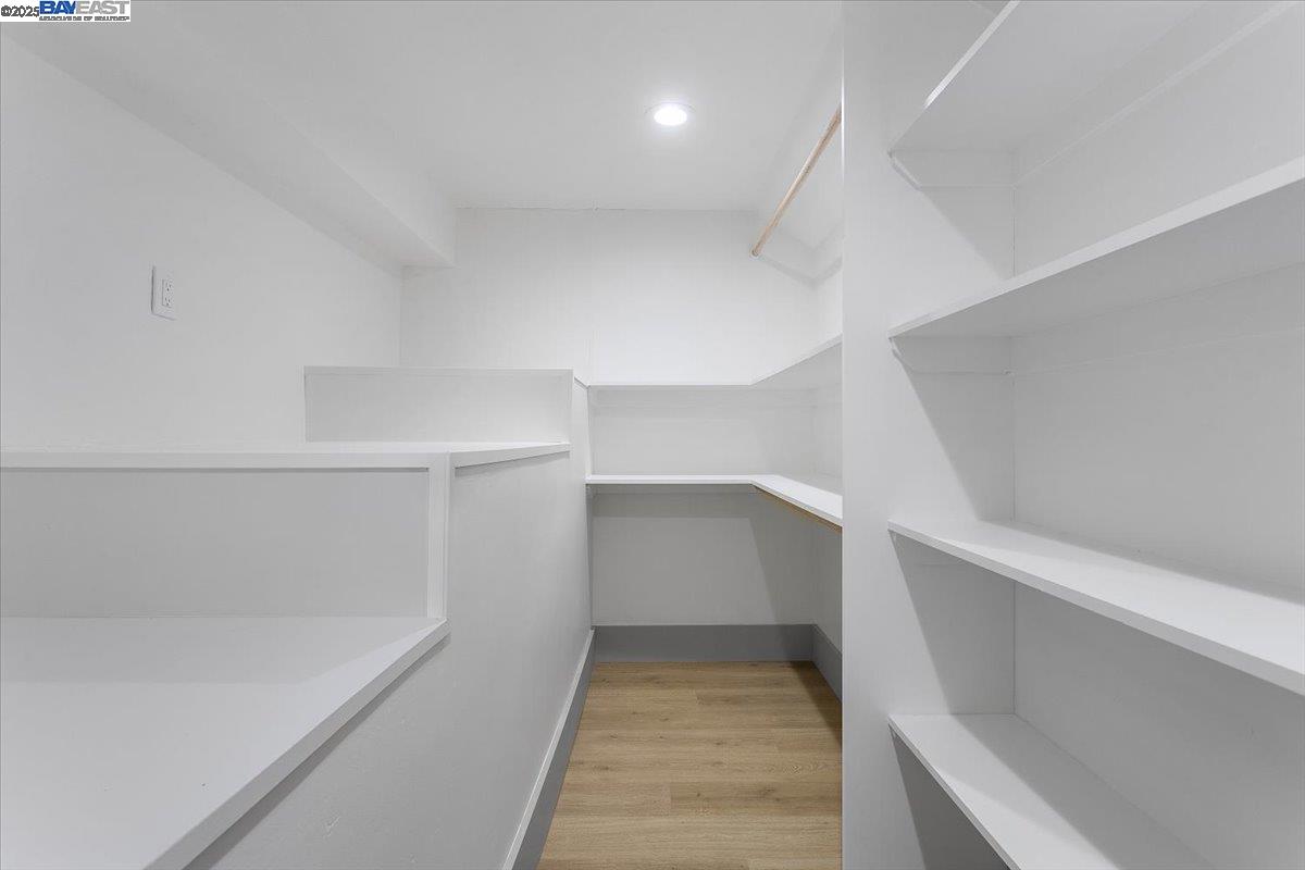 Detail Gallery Image 39 of 60 For 689 Santa Ray Ave, Oakland,  CA 94610 - 4 Beds | 3/1 Baths