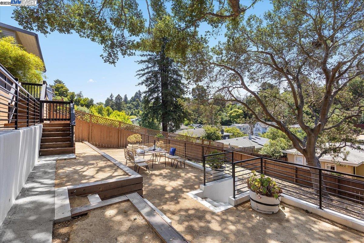 Detail Gallery Image 48 of 60 For 689 Santa Ray Ave, Oakland,  CA 94610 - 4 Beds | 3/1 Baths