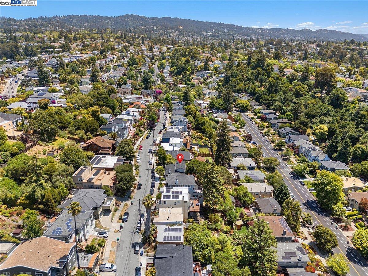 Detail Gallery Image 53 of 60 For 689 Santa Ray Ave, Oakland,  CA 94610 - 4 Beds | 3/1 Baths