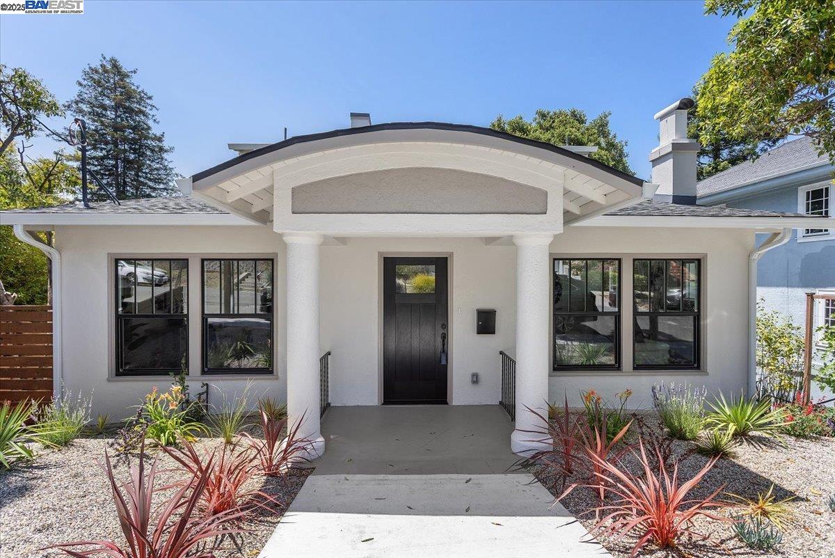 Detail Gallery Image 56 of 60 For 689 Santa Ray Ave, Oakland,  CA 94610 - 4 Beds | 3/1 Baths