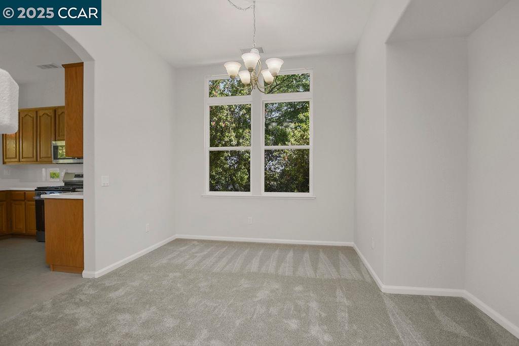 Detail Gallery Image 11 of 39 For 1090 Bountiful Way, Brentwood,  CA 94513 - 3 Beds | 2/1 Baths