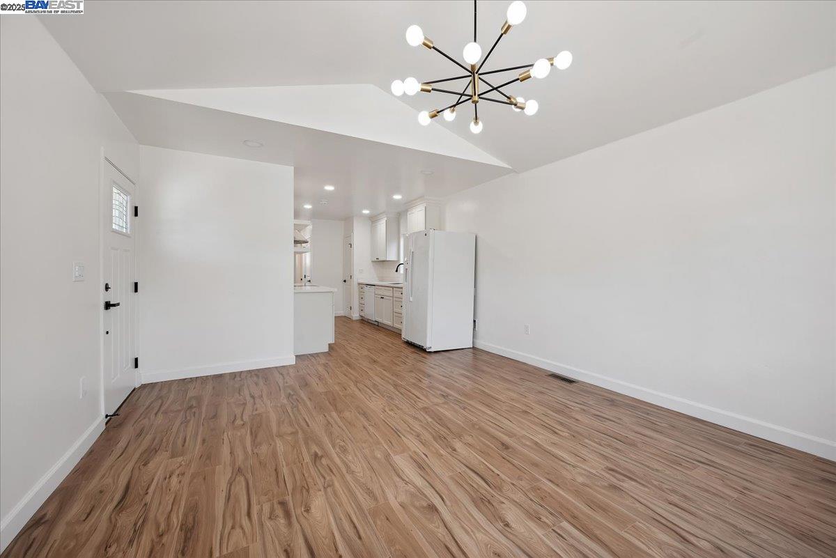 Detail Gallery Image 11 of 52 For 917 Channing Way, Berkeley,  CA 94710 - 5 Beds | 3 Baths