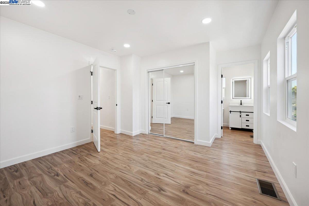 Detail Gallery Image 18 of 52 For 917 Channing Way, Berkeley,  CA 94710 - 5 Beds | 3 Baths