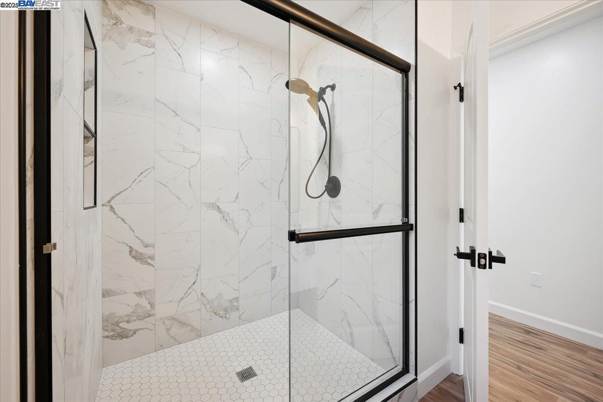 Detail Gallery Image 26 of 52 For 917 Channing Way, Berkeley,  CA 94710 - 5 Beds | 3 Baths