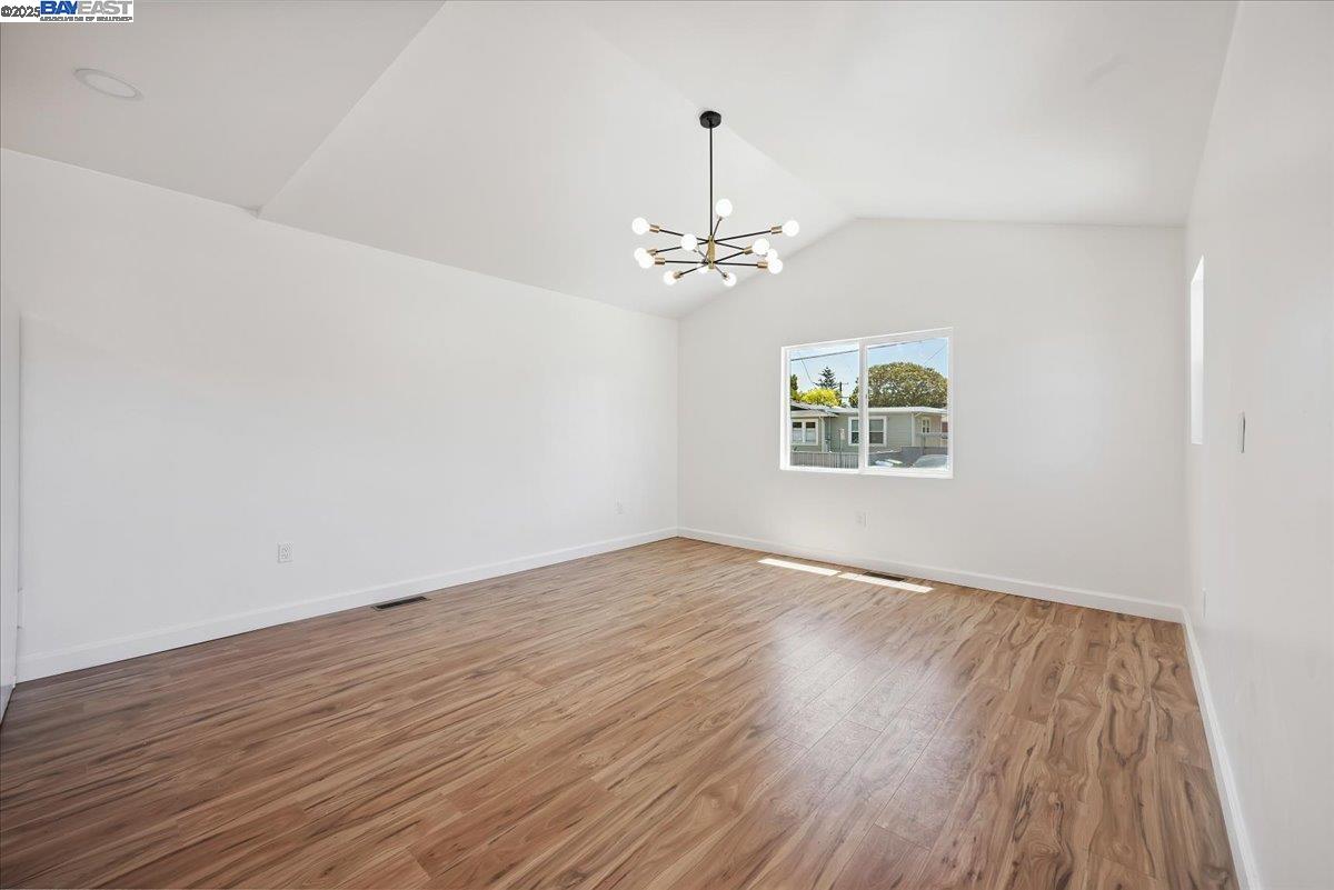 Detail Gallery Image 10 of 52 For 917 Channing Way, Berkeley,  CA 94710 - 5 Beds | 3 Baths
