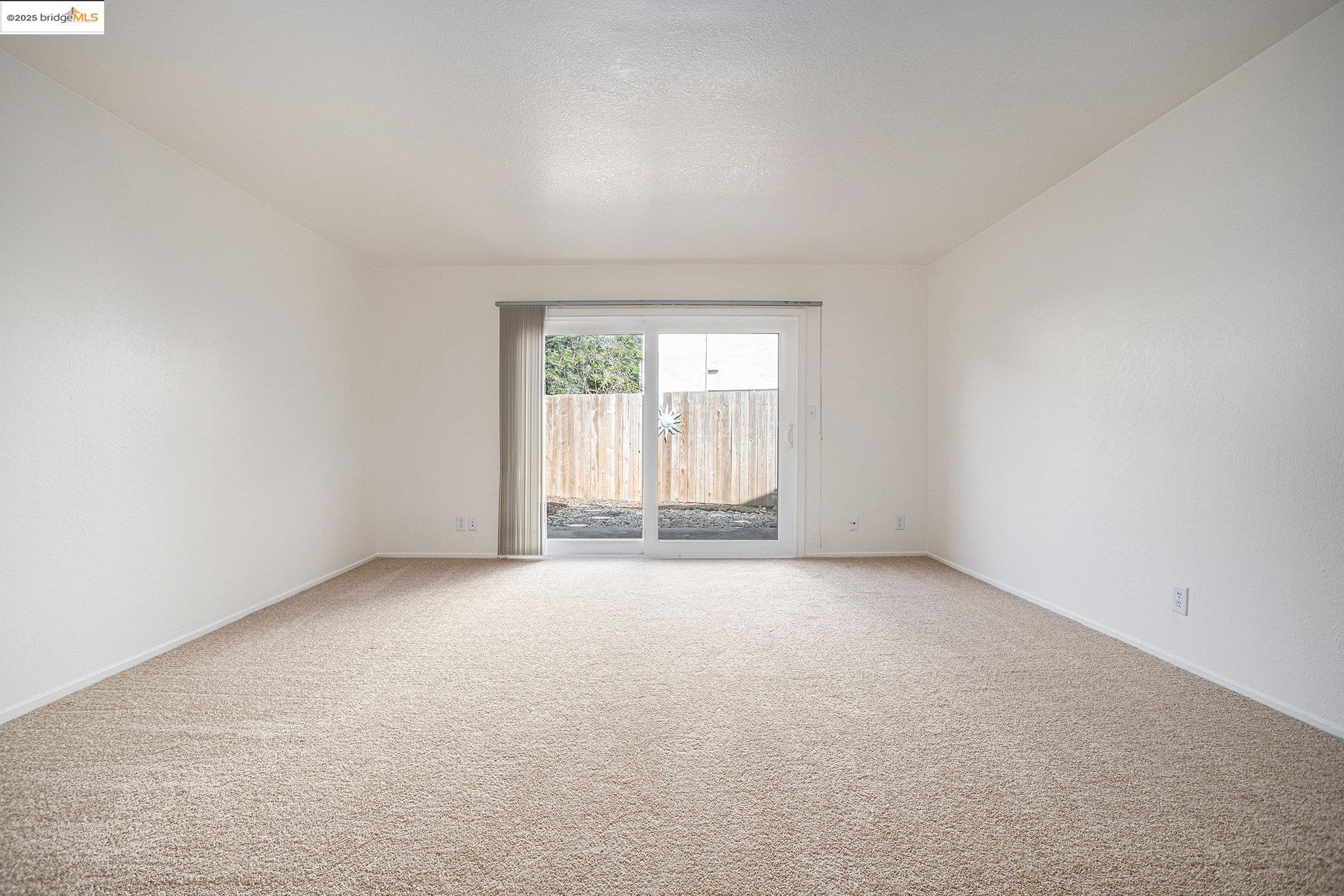 Photo #12: 41102776 Listing: Photo #12