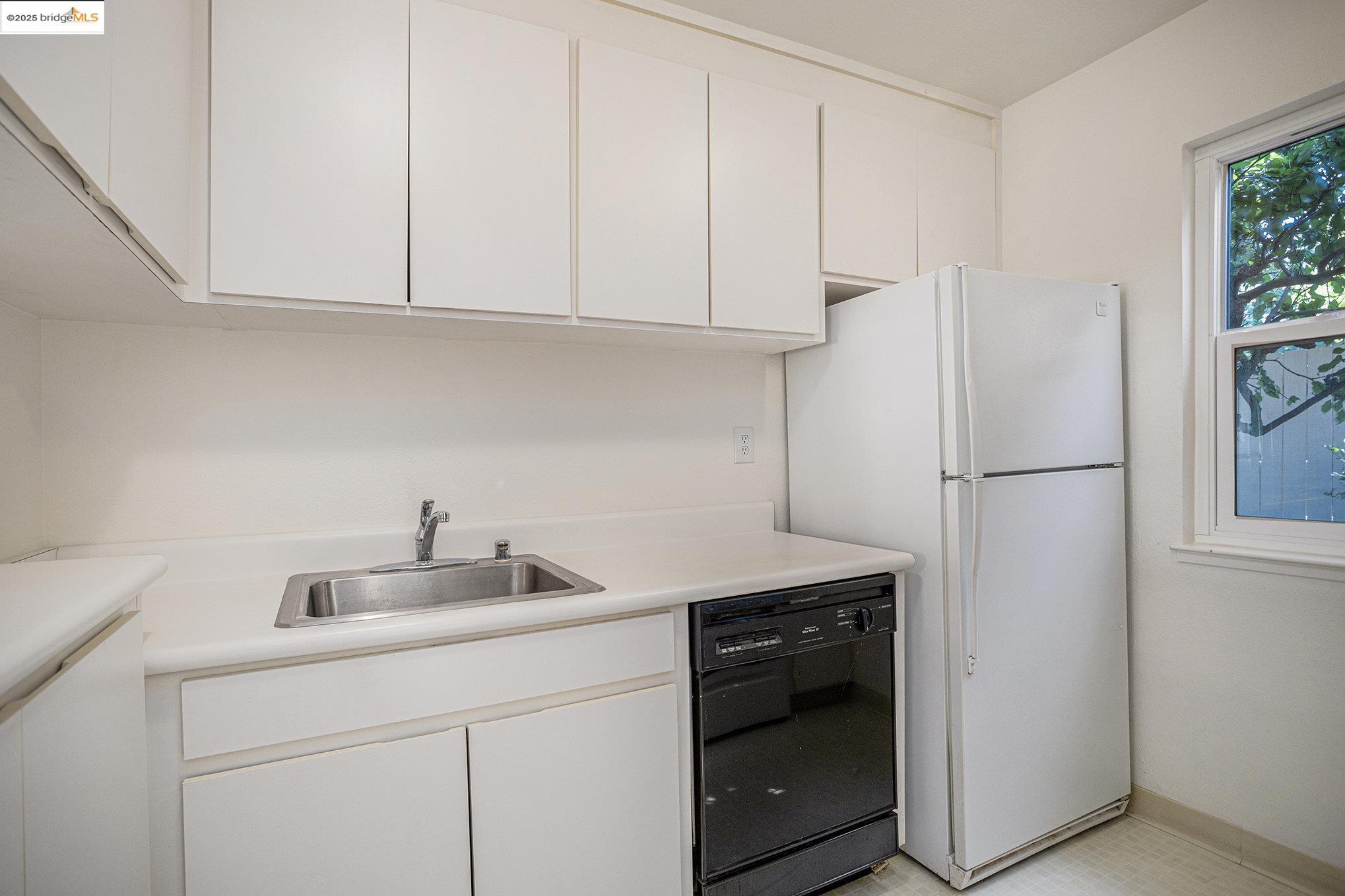 Photo #16: 41102776 Listing: Photo #16