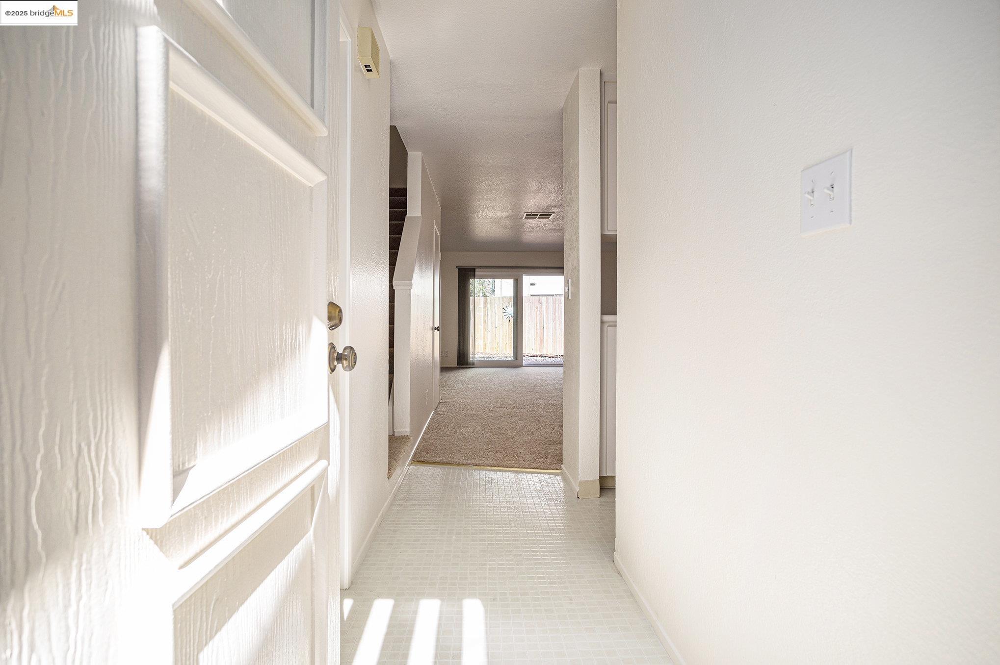 Photo #6: 41102776 Listing 