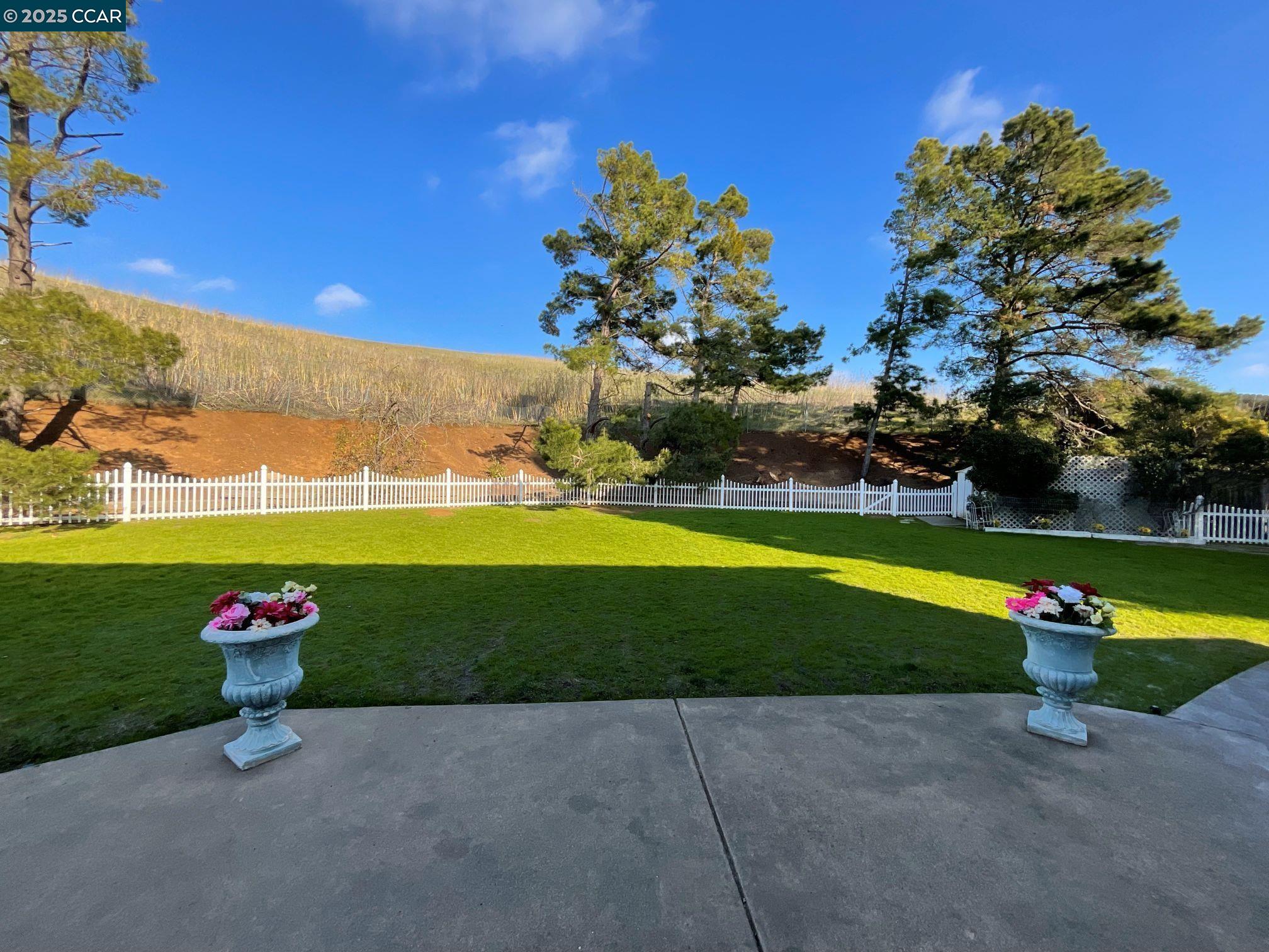 Detail Gallery Image 50 of 60 For 403 Gerald Court, Benicia,  CA 94510 - 4 Beds | 3 Baths
