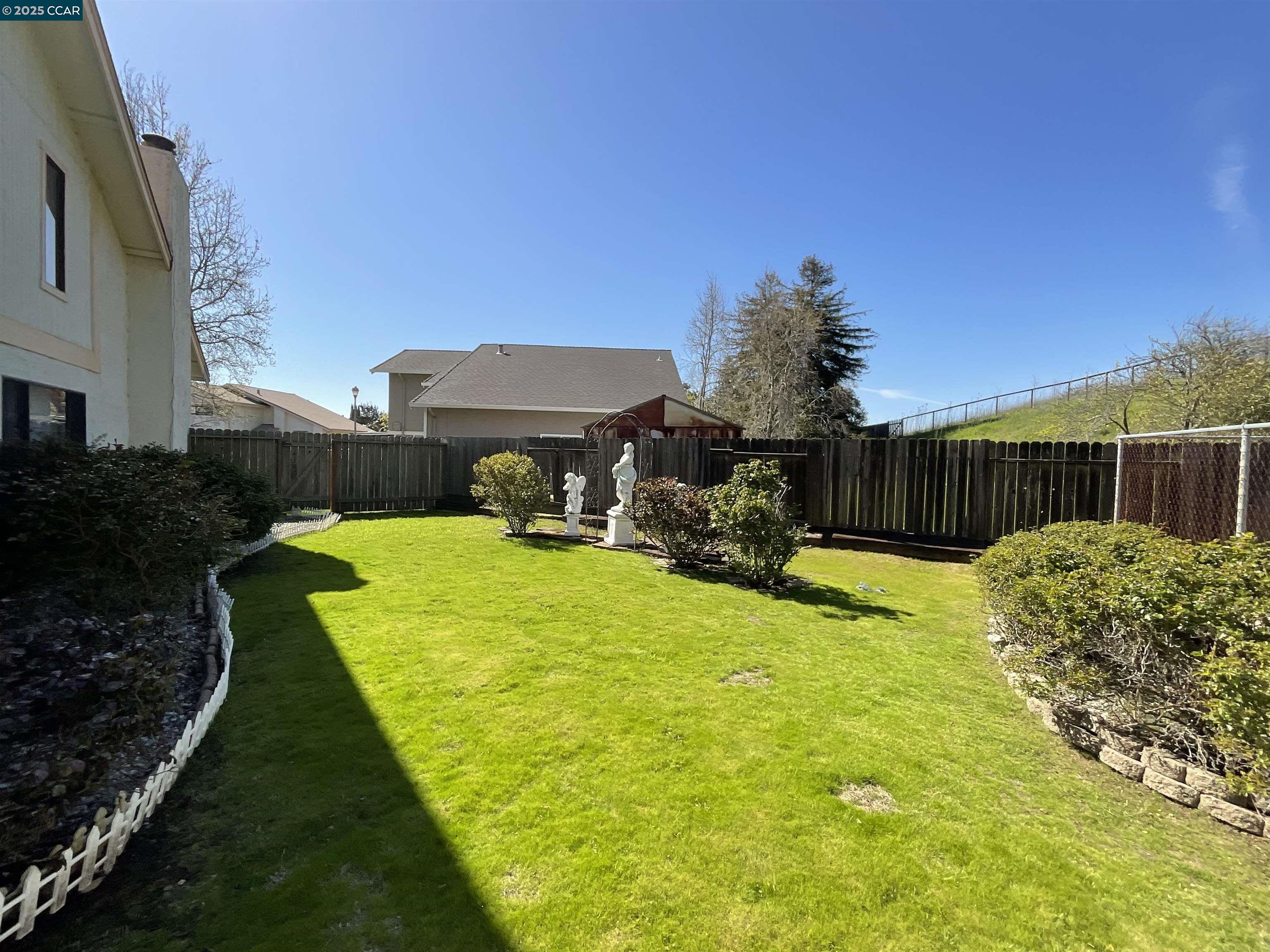 Detail Gallery Image 56 of 60 For 403 Gerald Court, Benicia,  CA 94510 - 4 Beds | 3 Baths