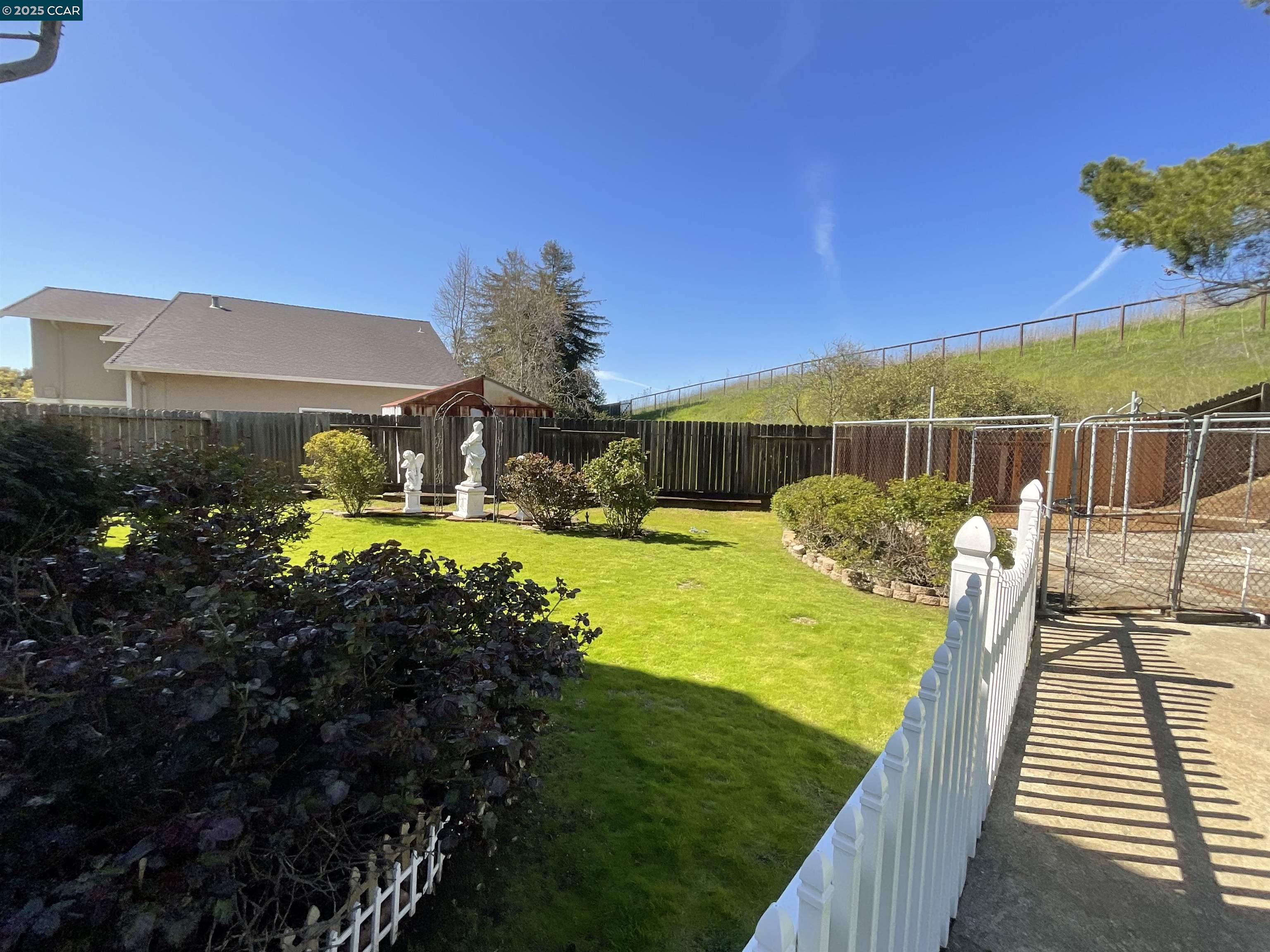 Detail Gallery Image 59 of 60 For 403 Gerald Court, Benicia,  CA 94510 - 4 Beds | 3 Baths