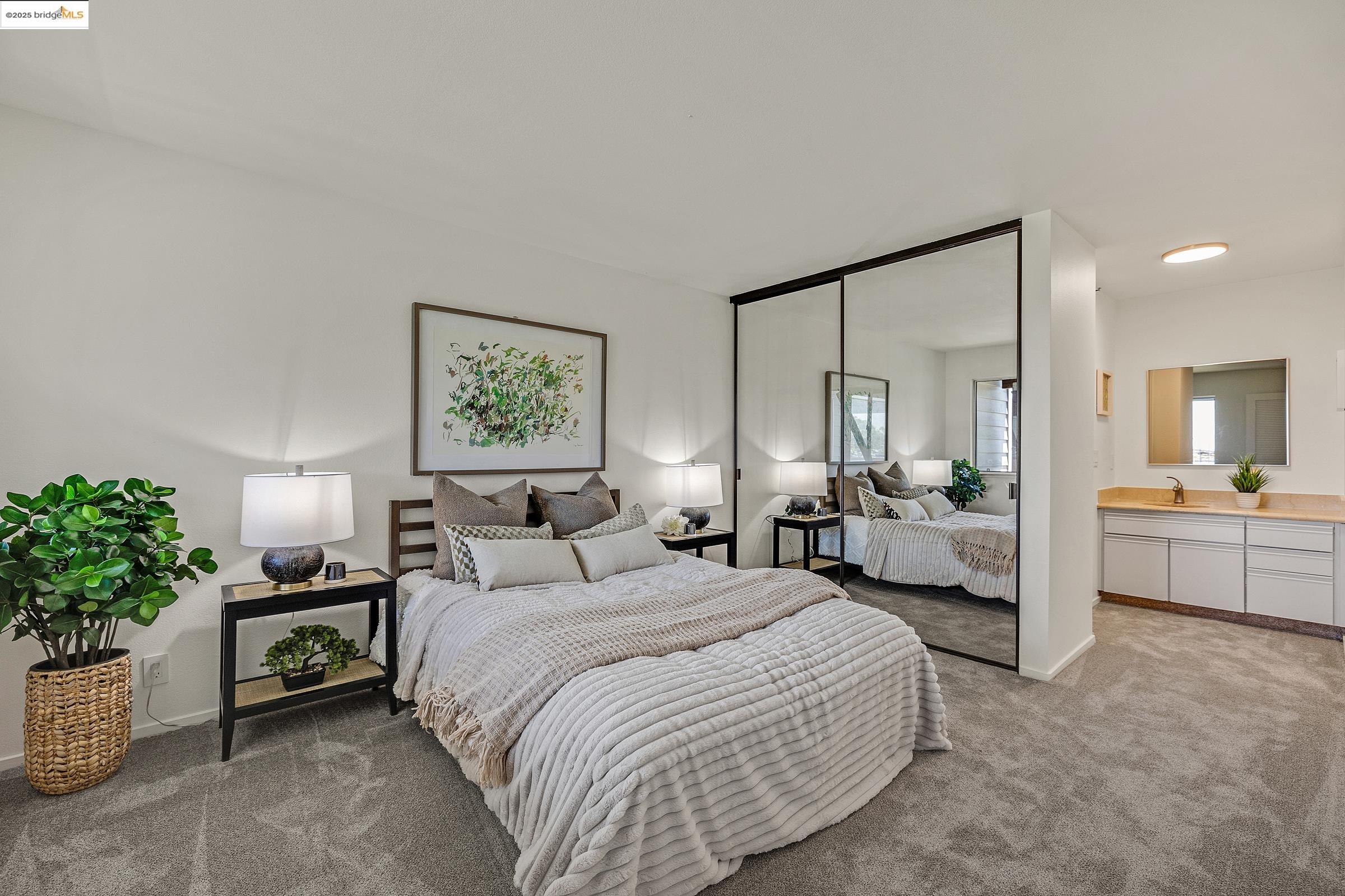 1205 Melville Sq 209