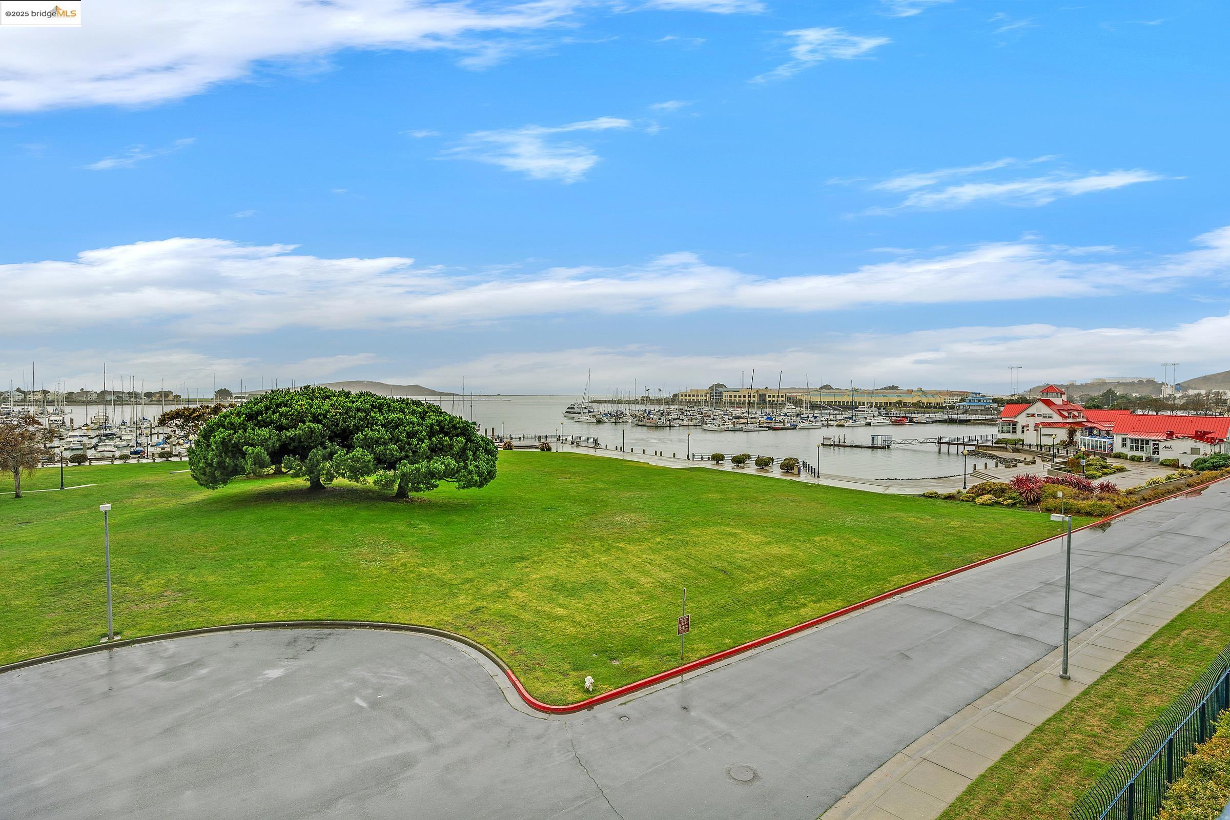 1205 Melville Sq 206