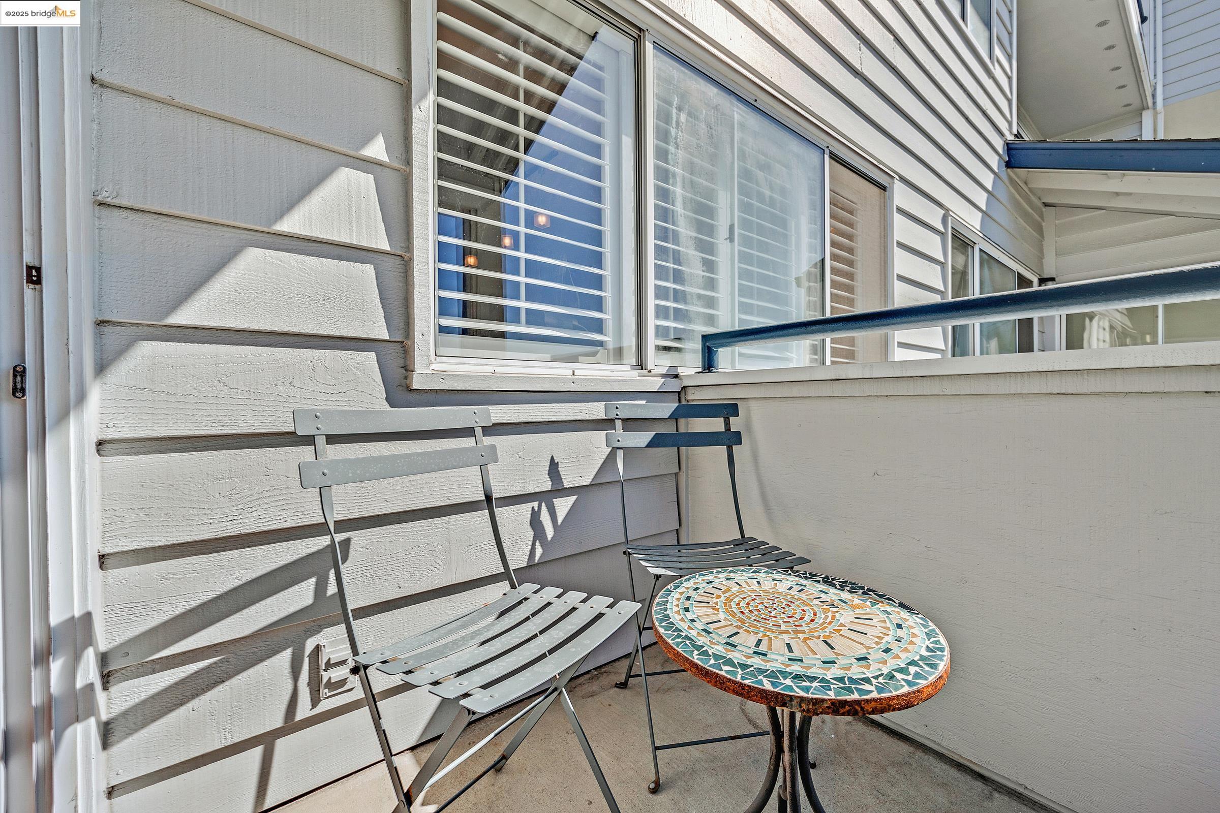 1205 Melville Sq 206
