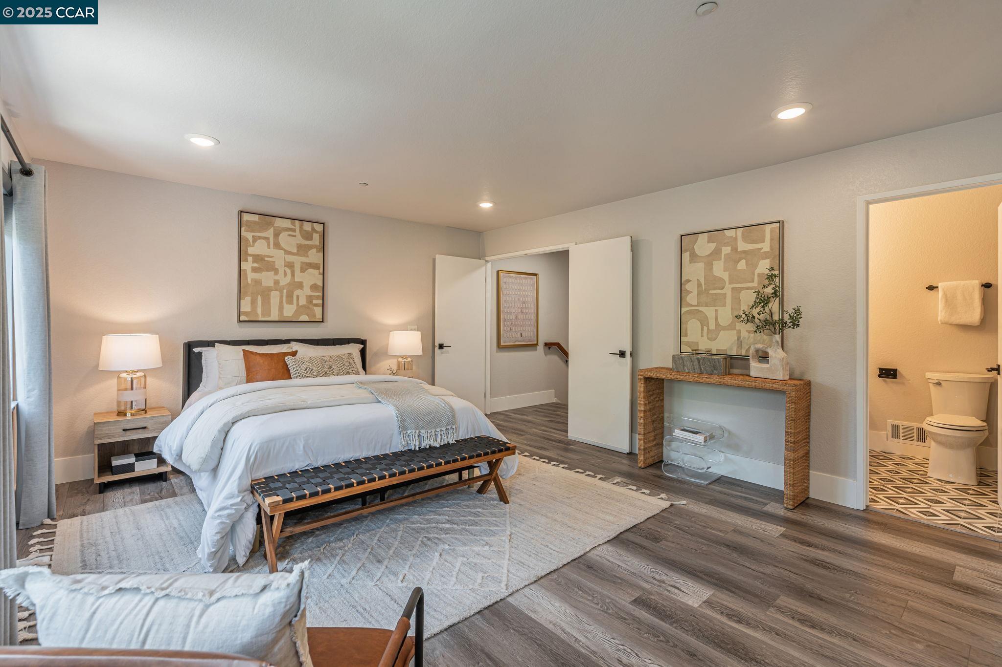 Detail Gallery Image 8 of 22 For 362 Columbia Cir, Benicia,  CA 94510 - 2 Beds | 2/1 Baths