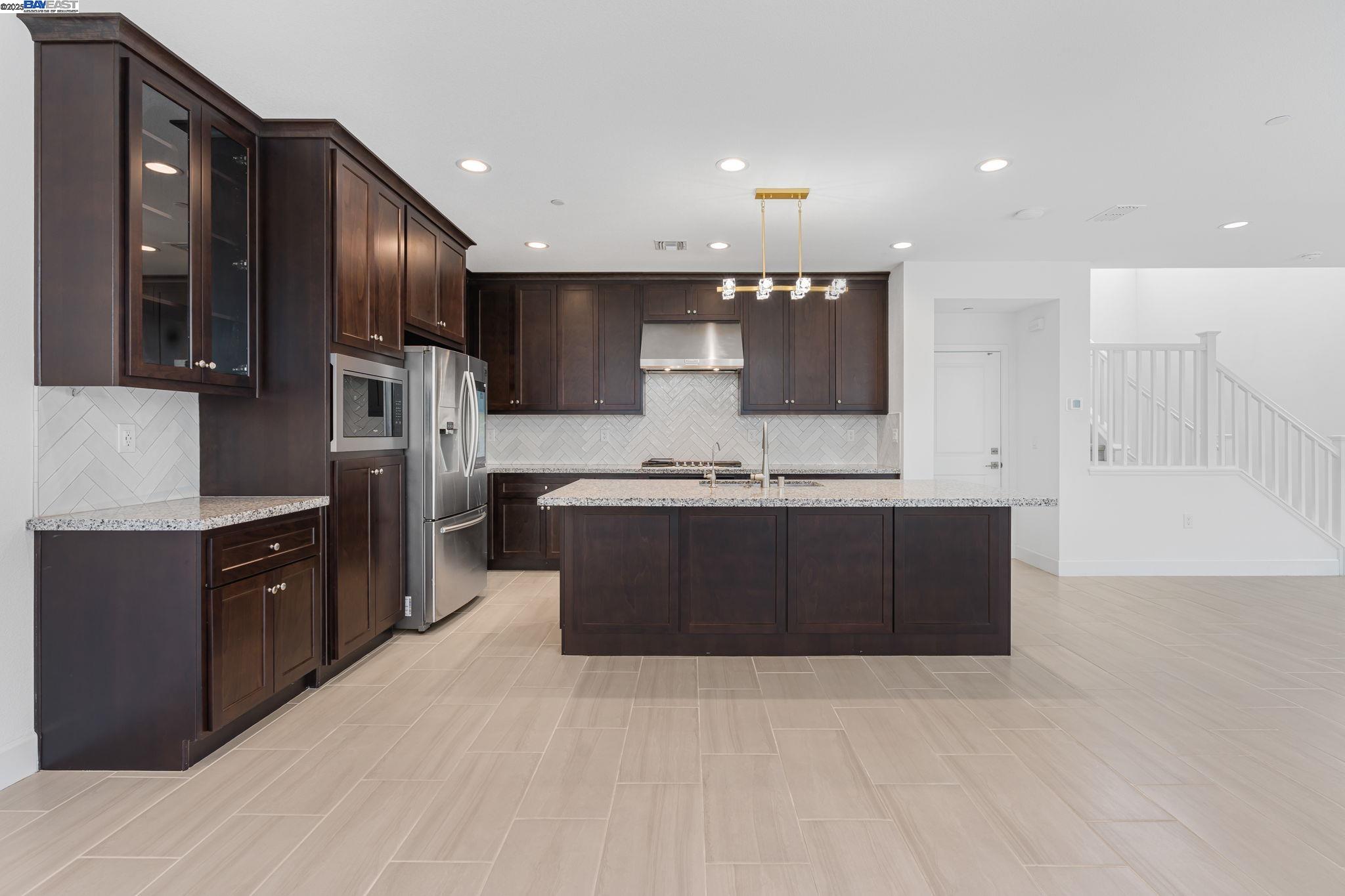Detail Gallery Image 18 of 45 For 164 E Calder Dr, Mountain House,  CA 95391 - 3 Beds | 2/1 Baths