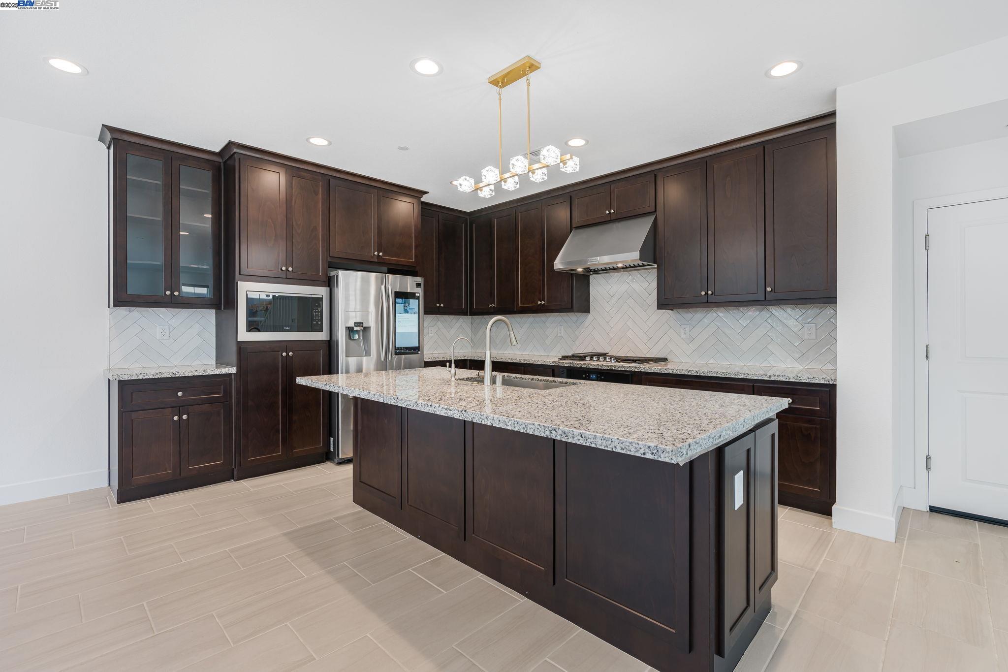 Detail Gallery Image 22 of 45 For 164 E Calder Dr, Mountain House,  CA 95391 - 3 Beds | 2/1 Baths