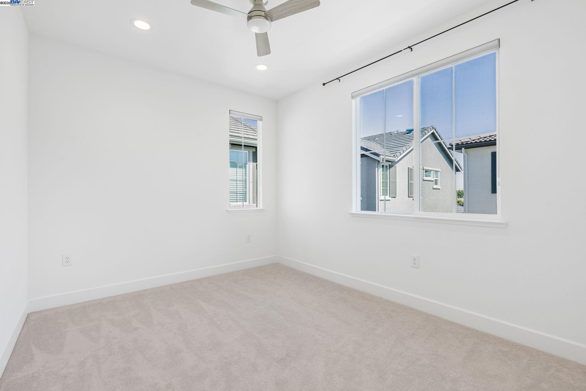 Detail Gallery Image 32 of 45 For 164 E Calder Dr, Mountain House,  CA 95391 - 3 Beds | 2/1 Baths