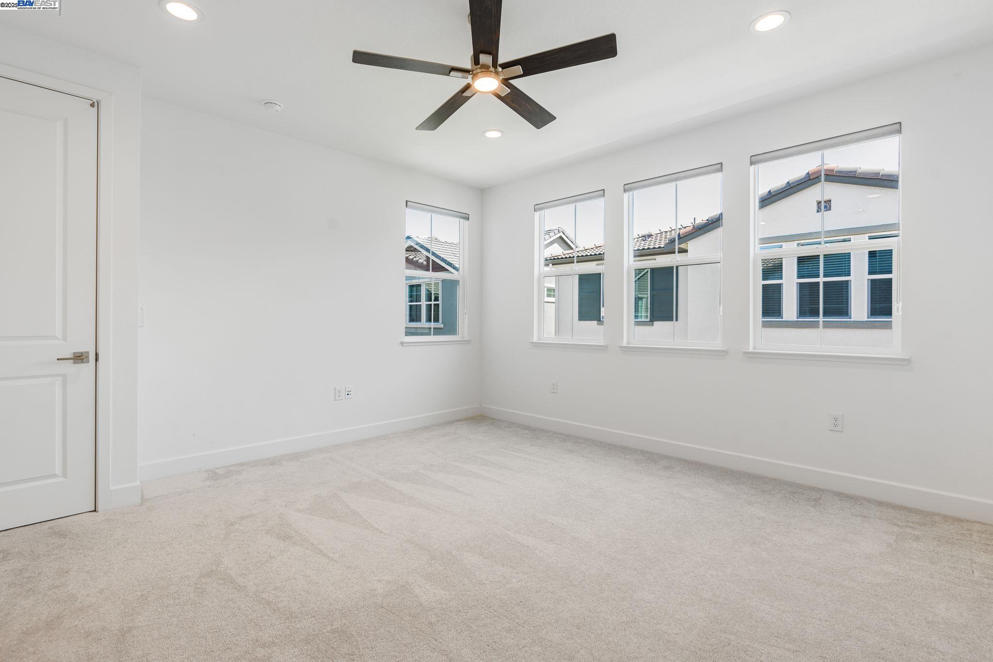 Detail Gallery Image 38 of 45 For 164 E Calder Dr, Mountain House,  CA 95391 - 3 Beds | 2/1 Baths