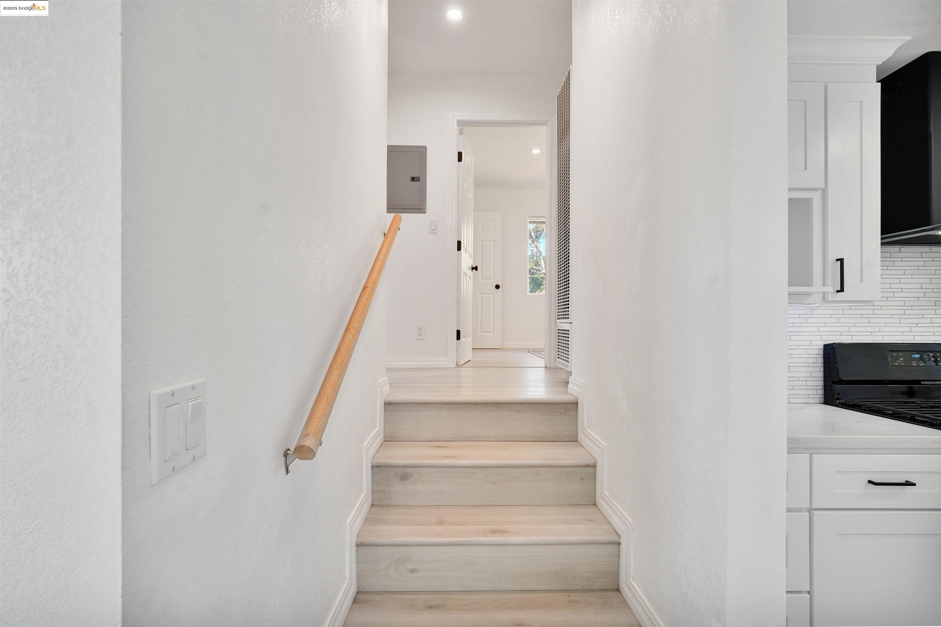 Detail Gallery Image 29 of 56 For 3977 La Cima Road, El Sobrante,  CA 94803 - 2 Beds | 1 Baths