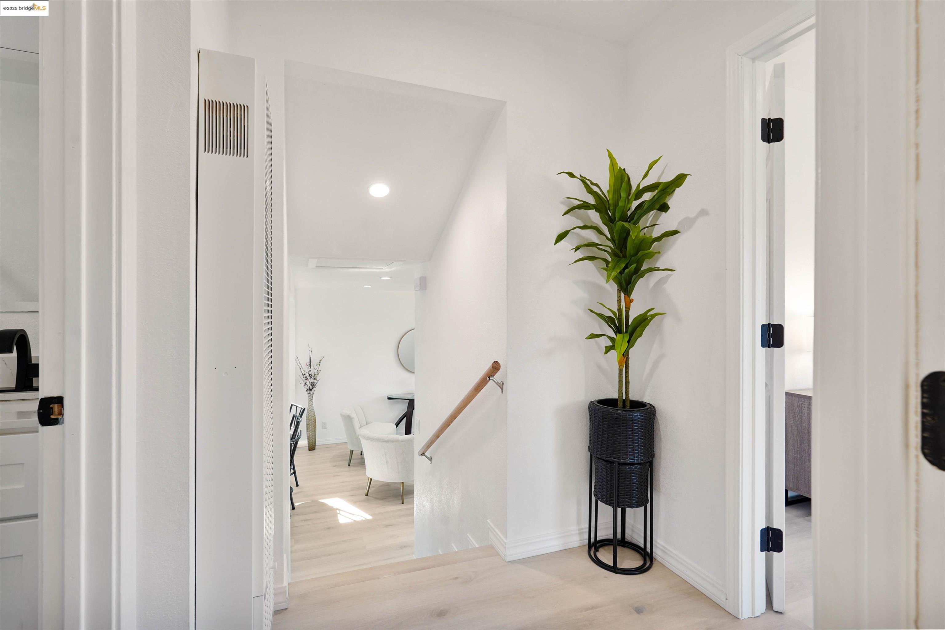 Detail Gallery Image 30 of 56 For 3977 La Cima Road, El Sobrante,  CA 94803 - 2 Beds | 1 Baths