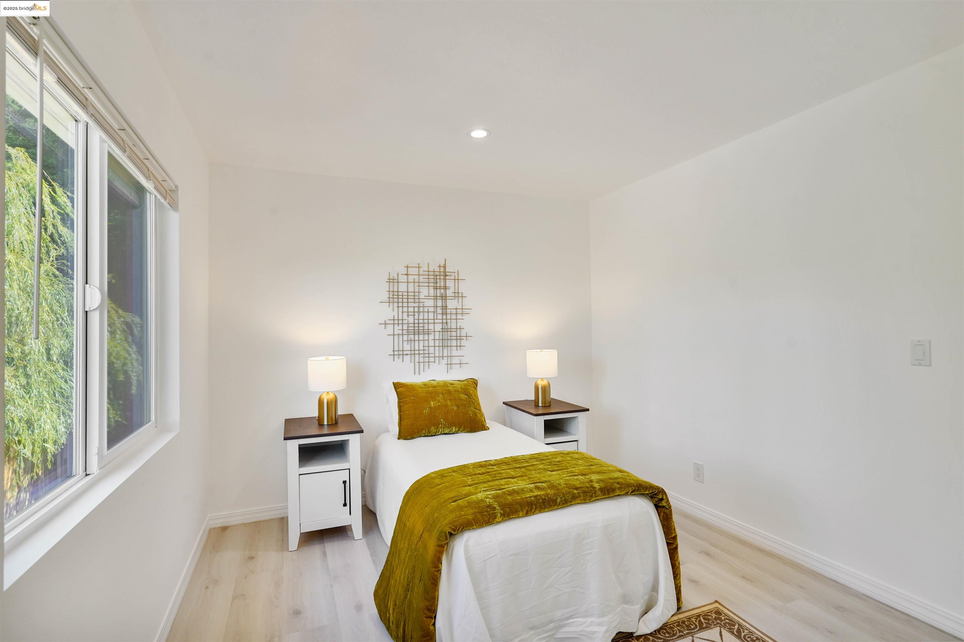 Detail Gallery Image 32 of 56 For 3977 La Cima Road, El Sobrante,  CA 94803 - 2 Beds | 1 Baths