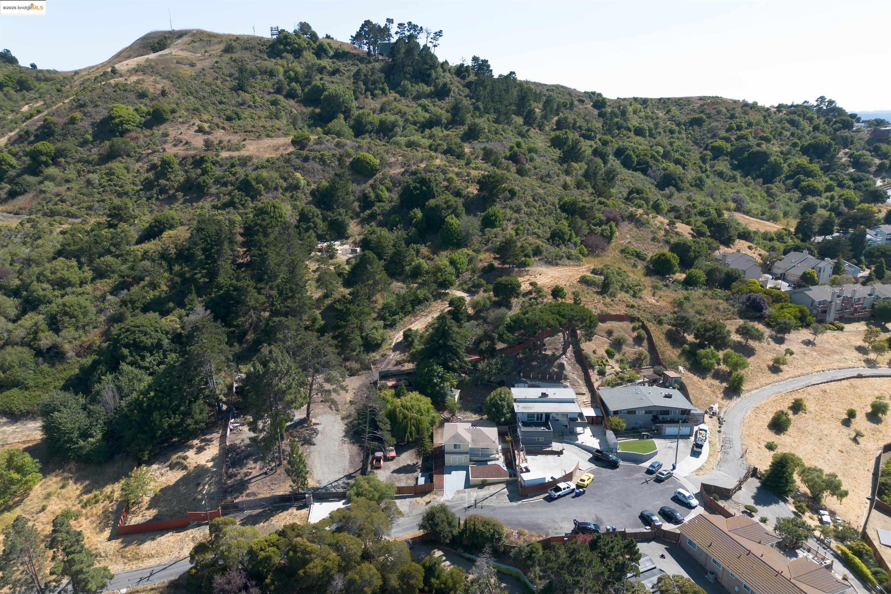 Detail Gallery Image 45 of 56 For 3977 La Cima Road, El Sobrante,  CA 94803 - 2 Beds | 1 Baths