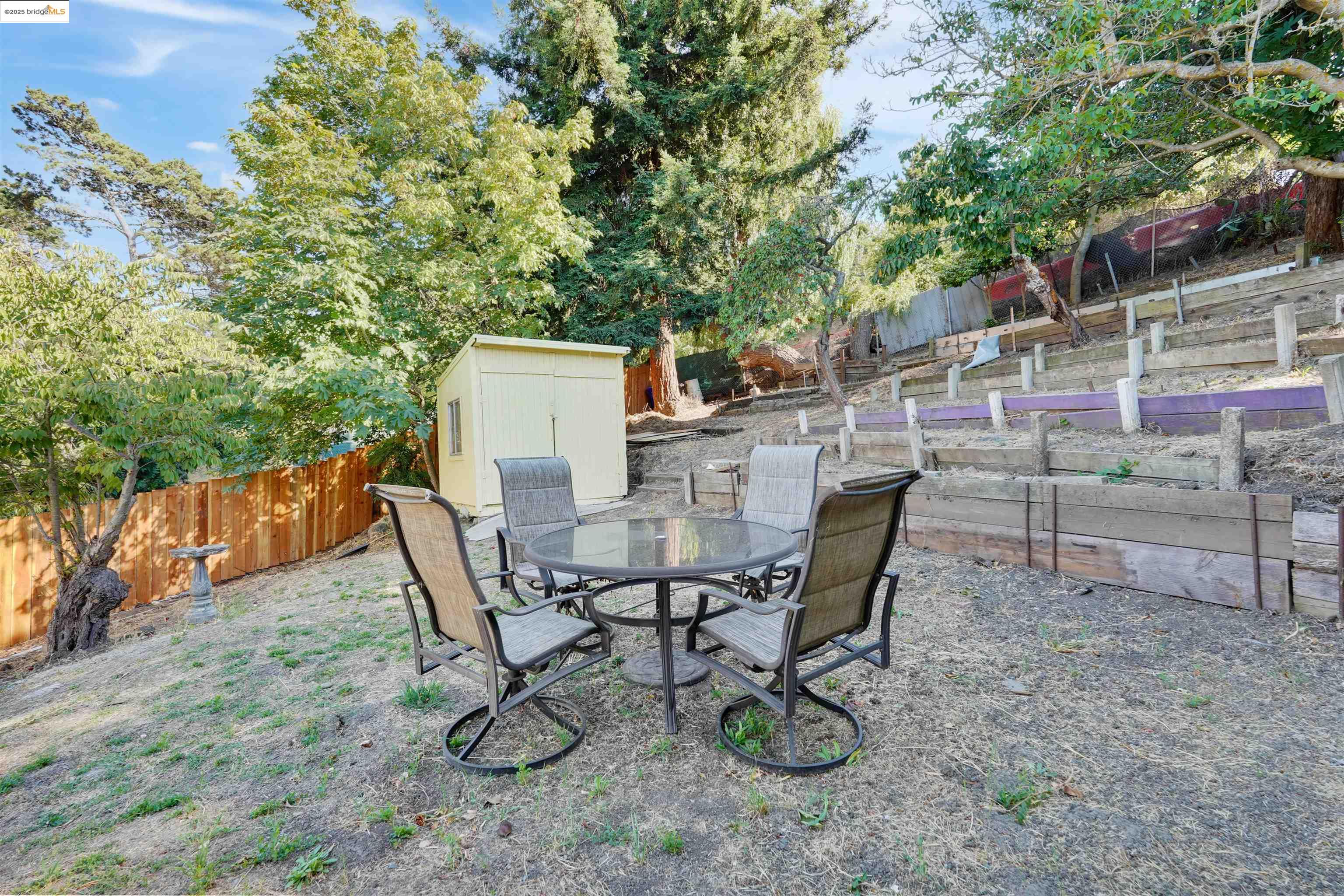 Detail Gallery Image 52 of 56 For 3977 La Cima Road, El Sobrante,  CA 94803 - 2 Beds | 1 Baths