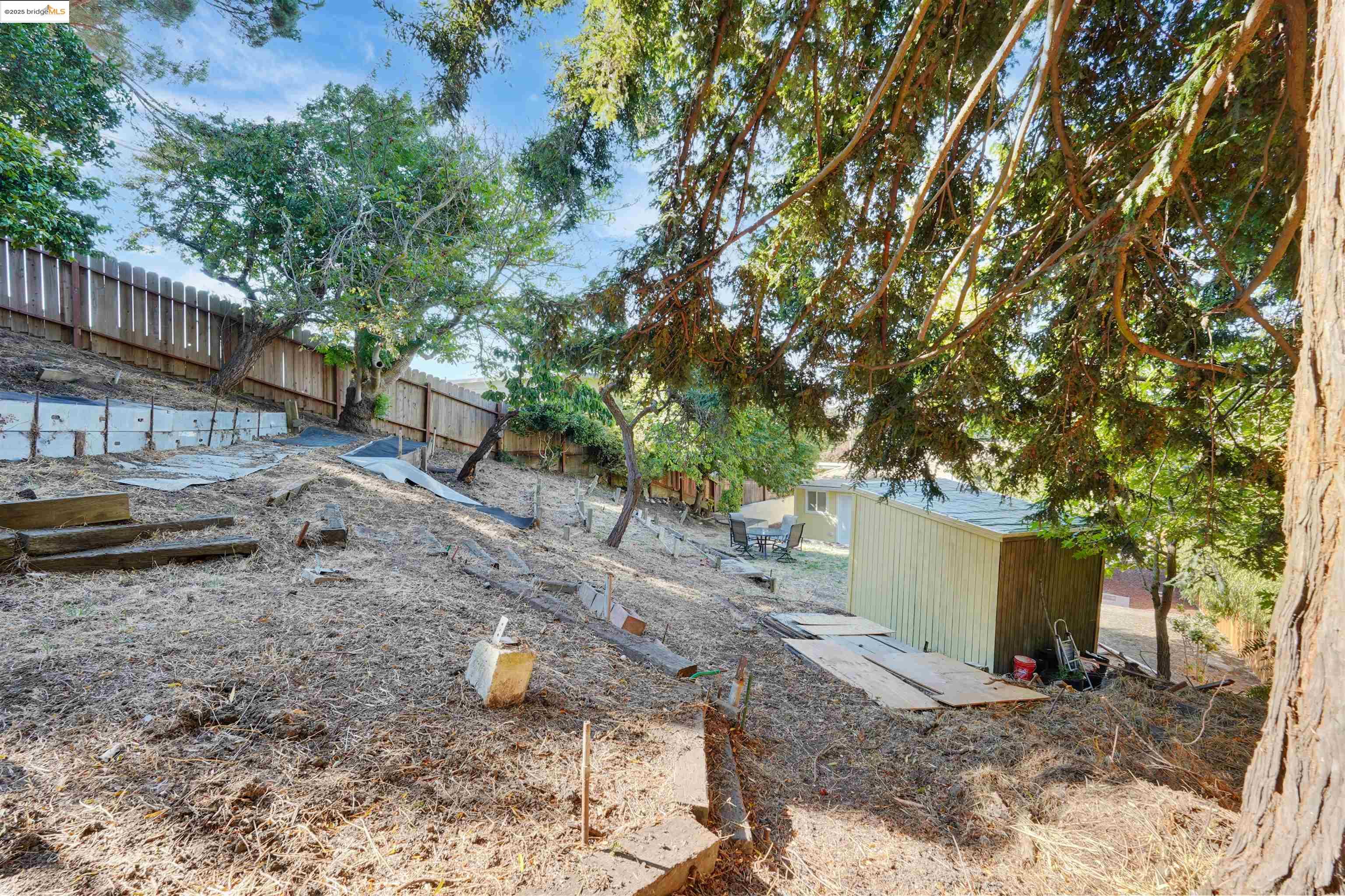 Detail Gallery Image 53 of 56 For 3977 La Cima Road, El Sobrante,  CA 94803 - 2 Beds | 1 Baths