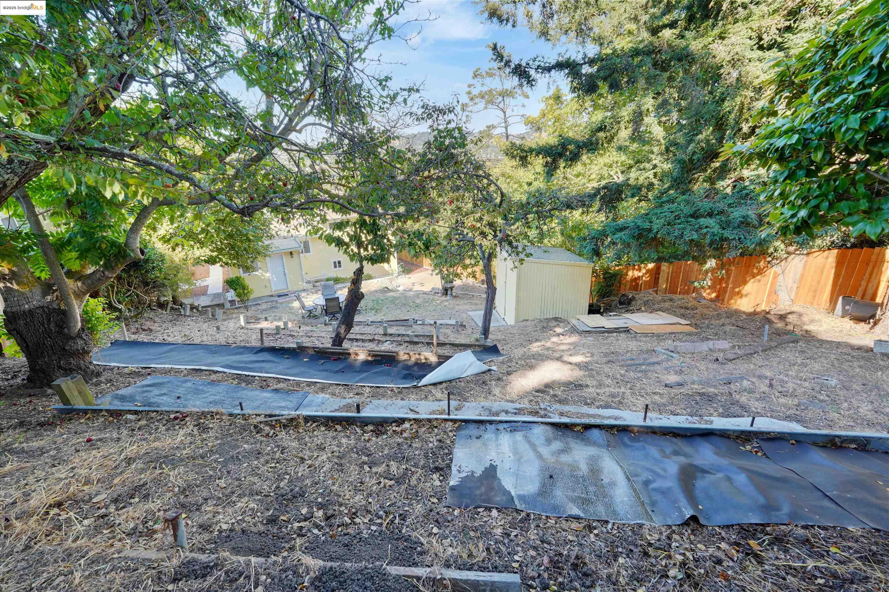 Detail Gallery Image 55 of 56 For 3977 La Cima Road, El Sobrante,  CA 94803 - 2 Beds | 1 Baths