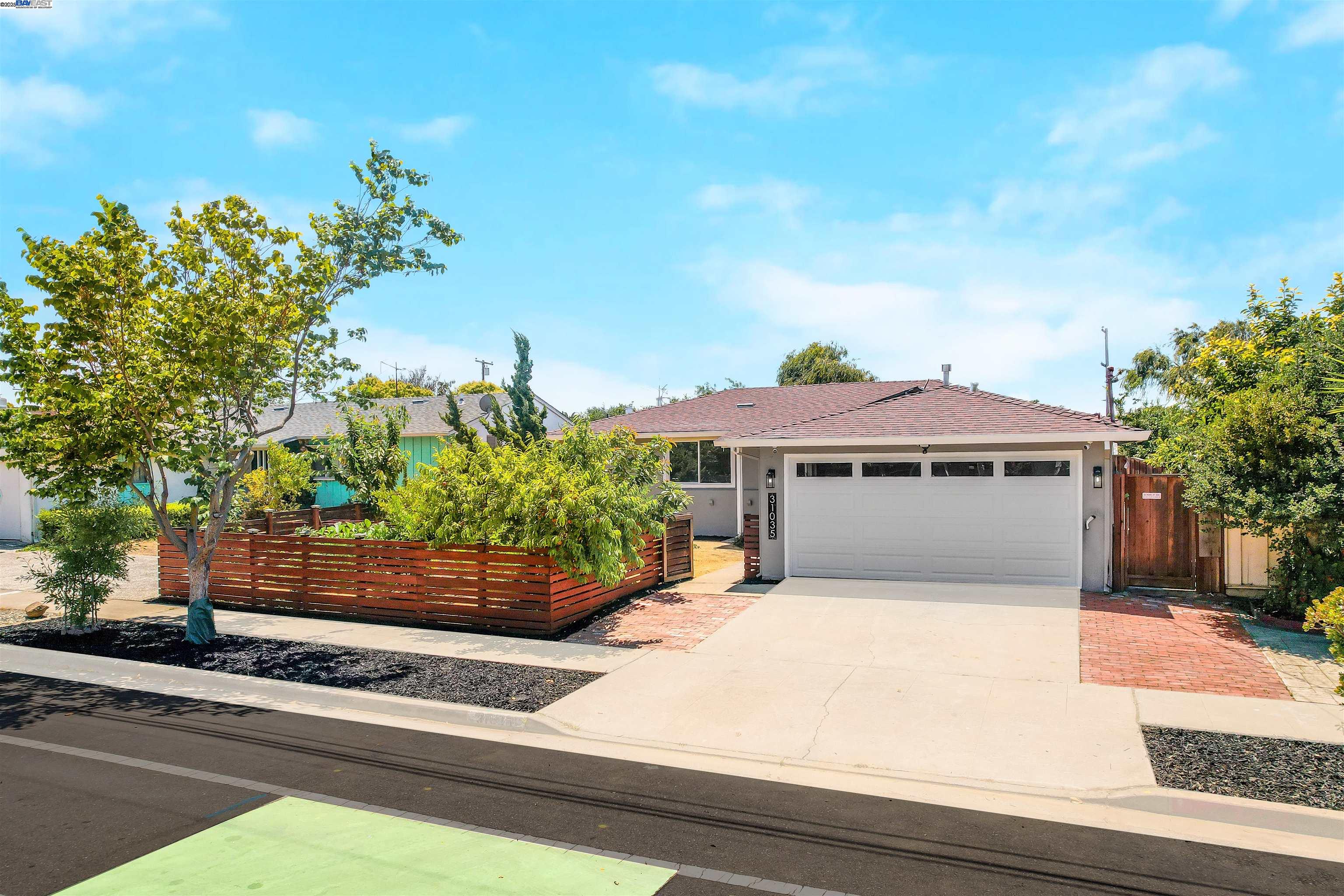 Detail Gallery Image 1 of 1 For 31035 Brae Burn Ave, Hayward,  CA 94544 - 3 Beds | 2 Baths