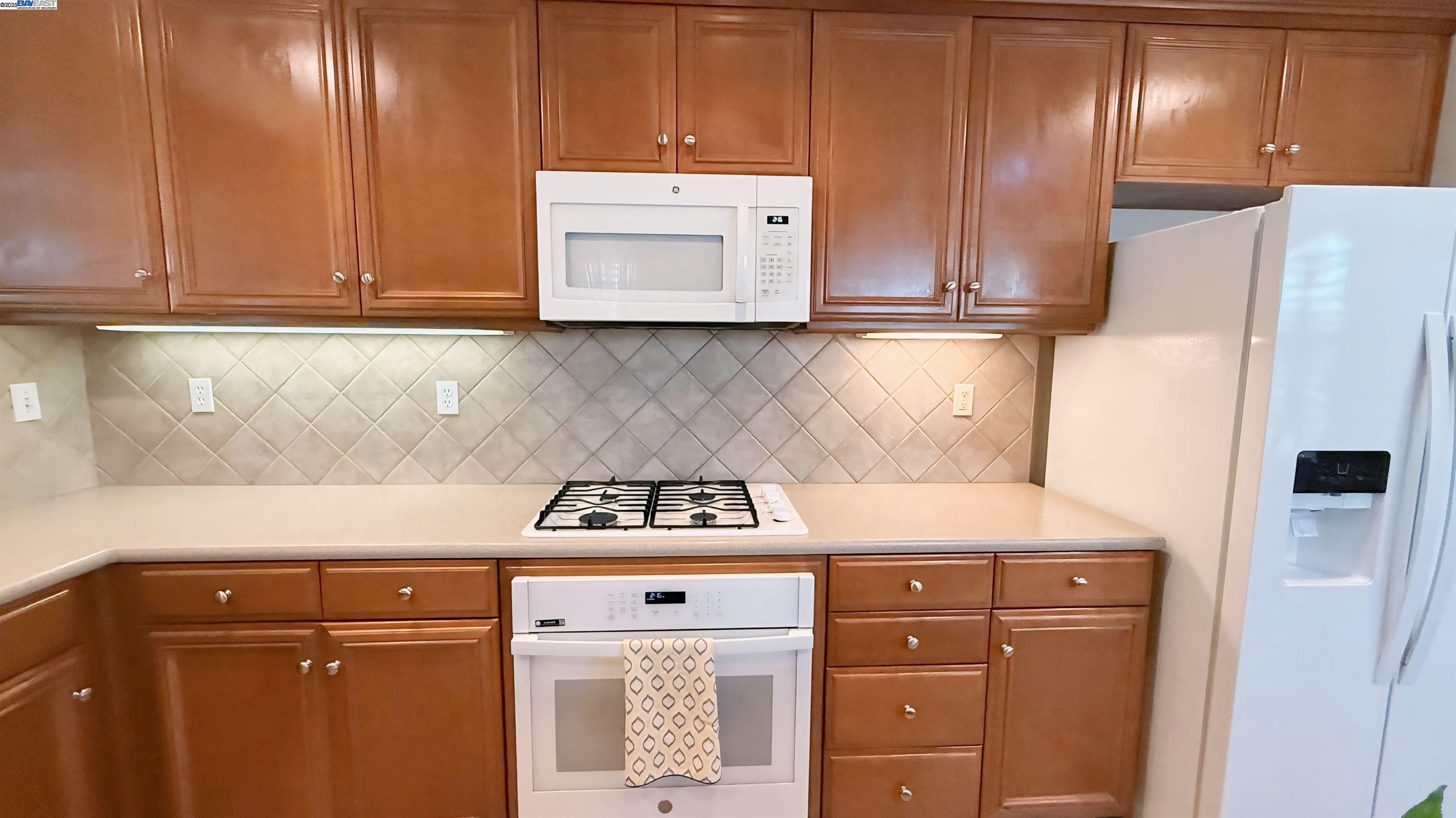 Detail Gallery Image 16 of 25 For 2454 Legacy Way, Lodi,  CA 95242 - 3 Beds | 2 Baths