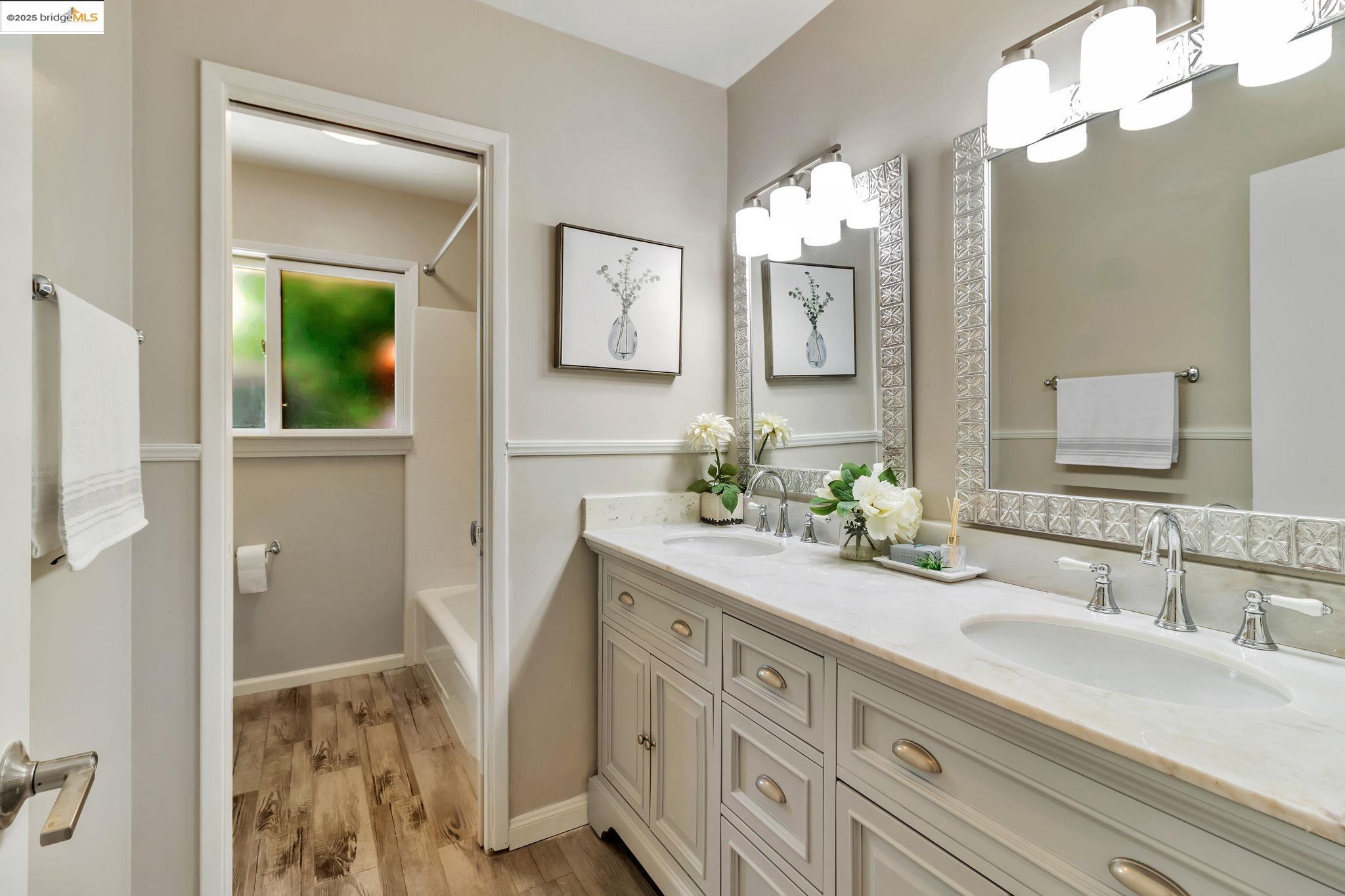 Detail Gallery Image 30 of 42 For 62 Warfield Dr, Moraga,  CA 94556-1122 - 4 Beds | 2 Baths