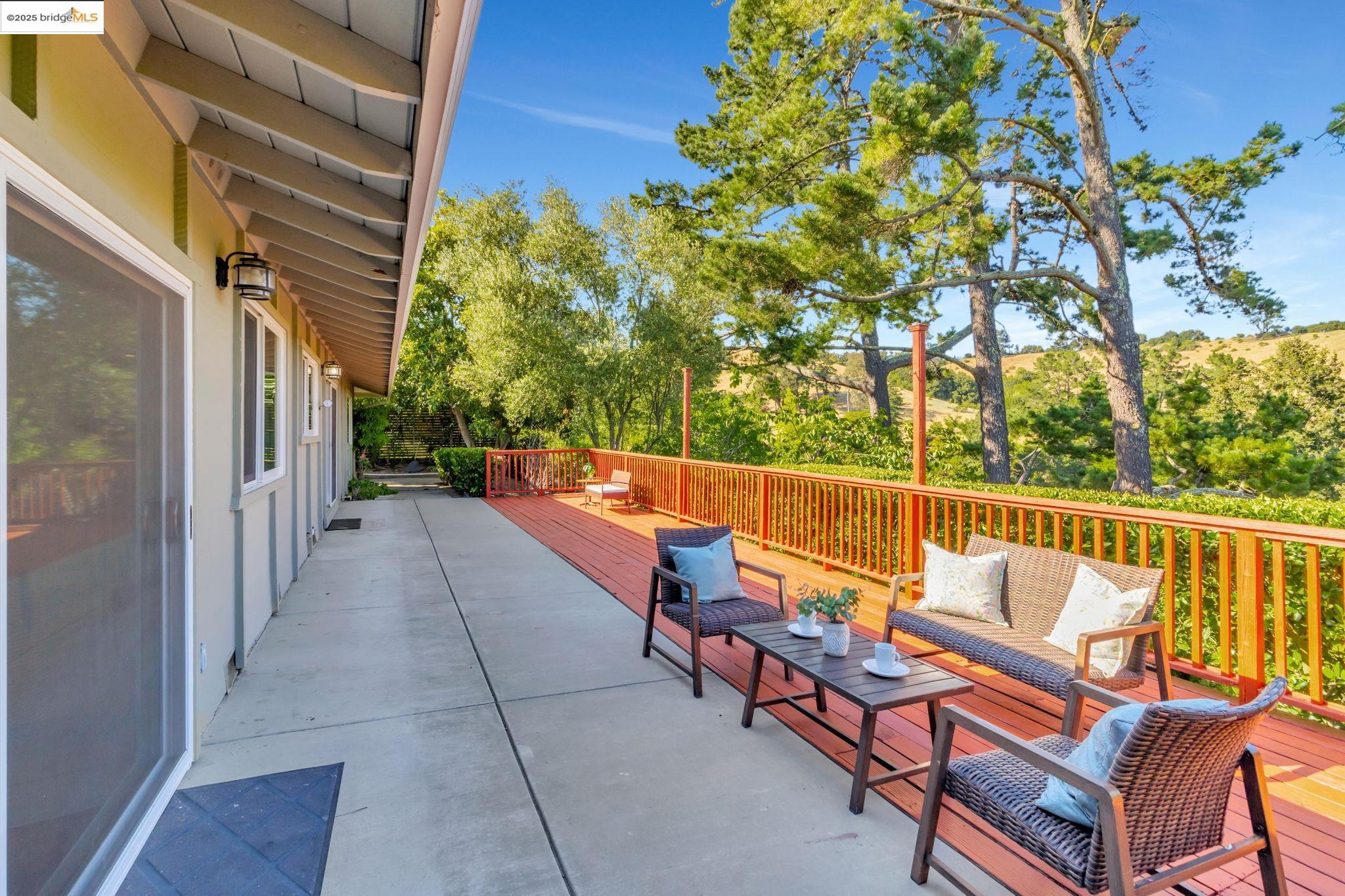 Detail Gallery Image 37 of 42 For 62 Warfield Dr, Moraga,  CA 94556-1122 - 4 Beds | 2 Baths
