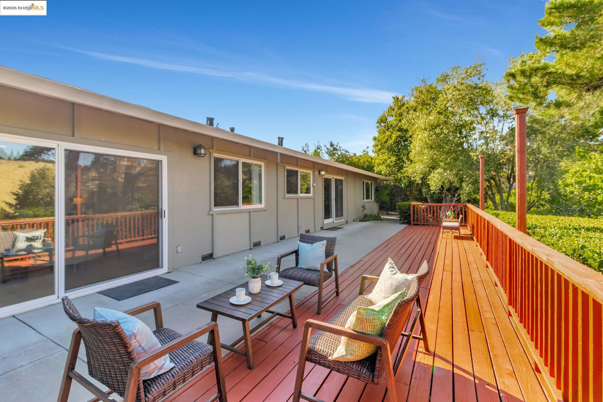 Detail Gallery Image 38 of 42 For 62 Warfield Dr, Moraga,  CA 94556-1122 - 4 Beds | 2 Baths