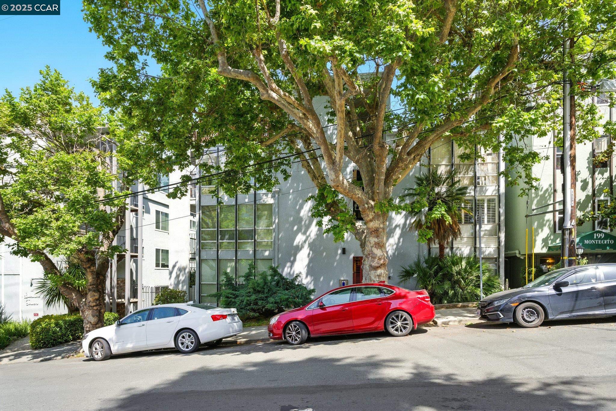 Photo #3: 41102804 Listing 