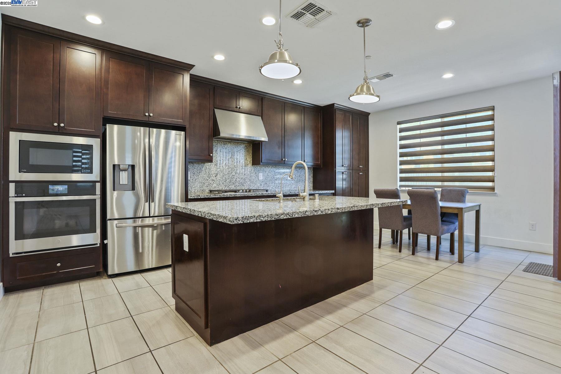 Detail Gallery Image 23 of 53 For 1205 S Ross Ct, Mountain House,  CA 95391 - 3 Beds | 2/1 Baths