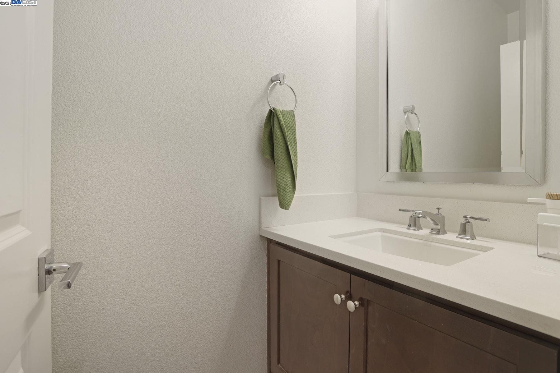 Detail Gallery Image 30 of 53 For 1205 S Ross Ct, Mountain House,  CA 95391 - 3 Beds | 2/1 Baths