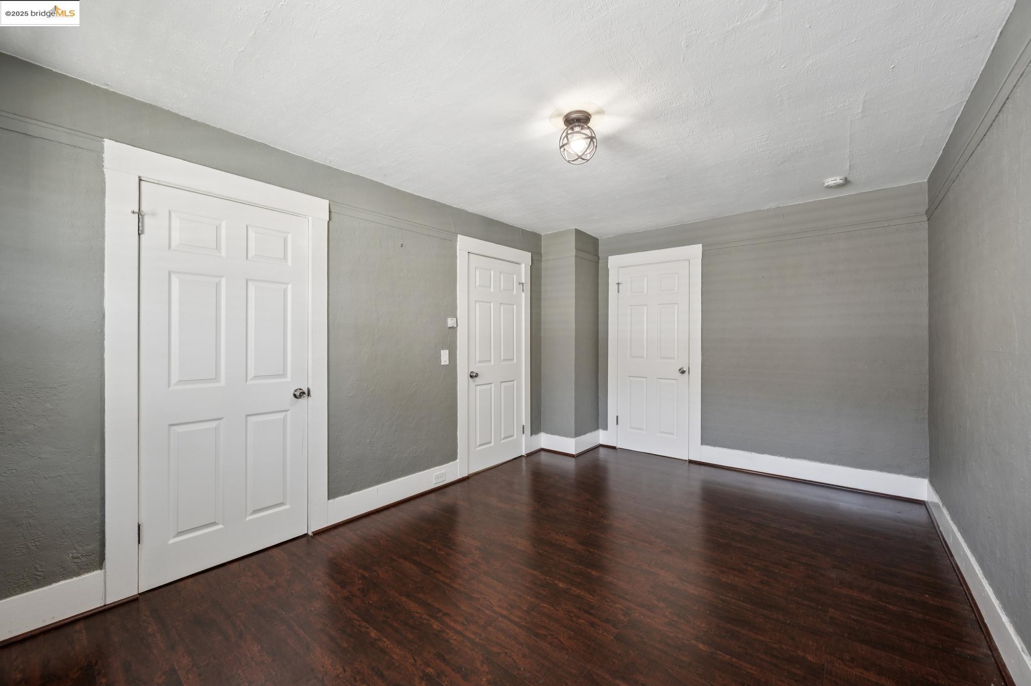 Detail Gallery Image 36 of 60 For 1063 32nd St, Oakland,  CA 94608 - 4 Beds | 3 Baths