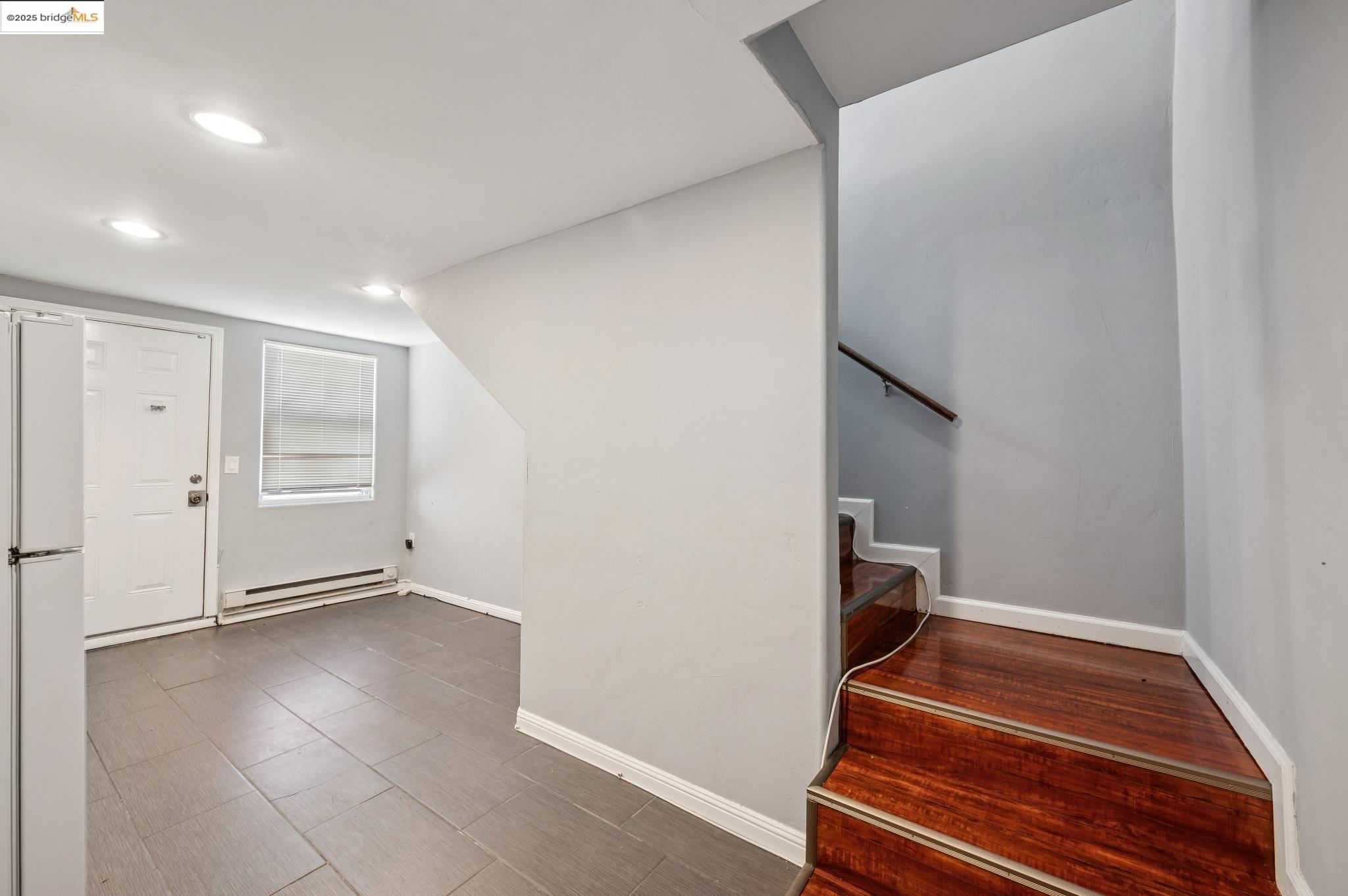 Detail Gallery Image 45 of 60 For 1063 32nd St, Oakland,  CA 94608 - 4 Beds | 3 Baths