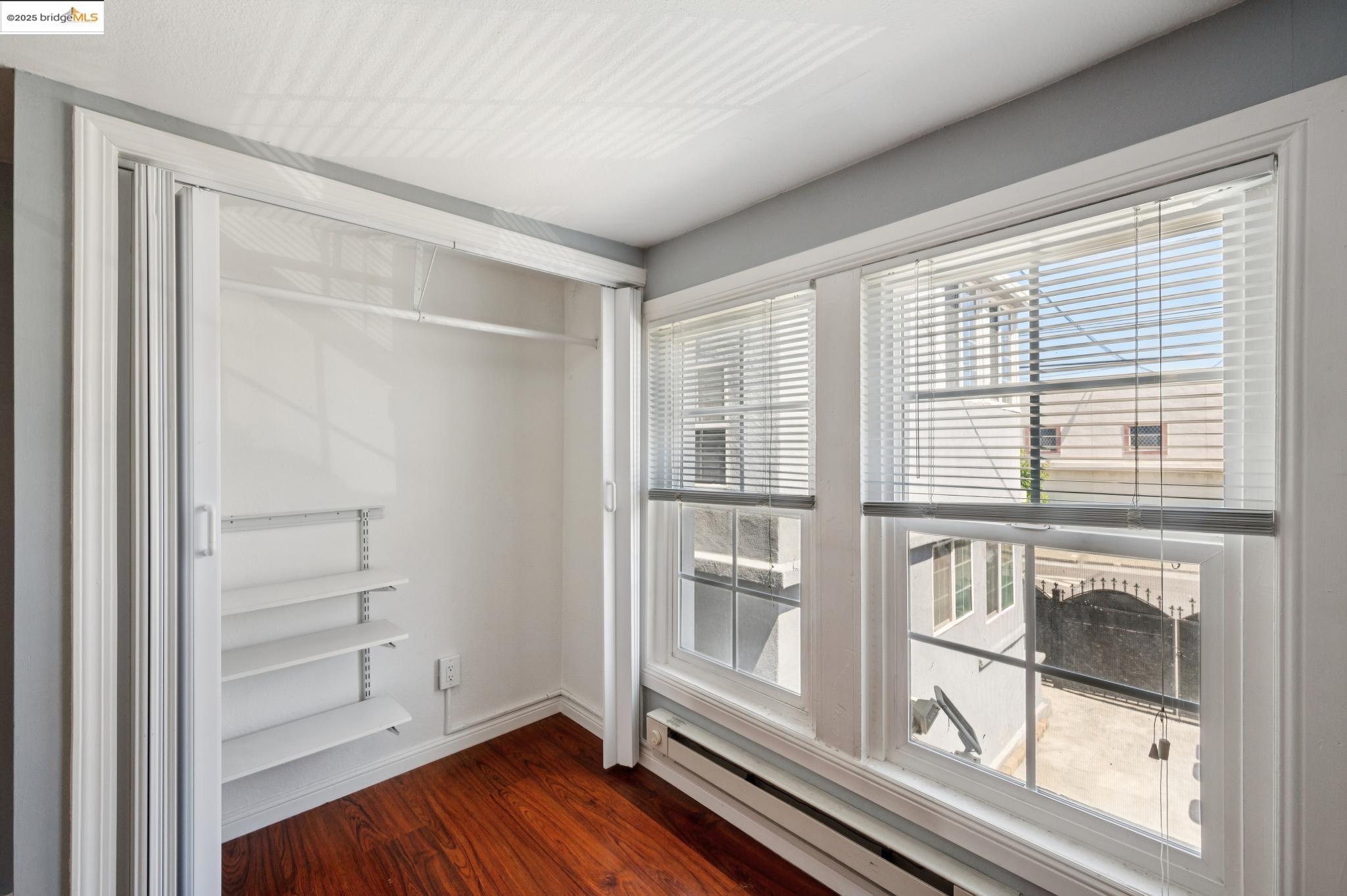 Detail Gallery Image 51 of 60 For 1063 32nd St, Oakland,  CA 94608 - 4 Beds | 3 Baths